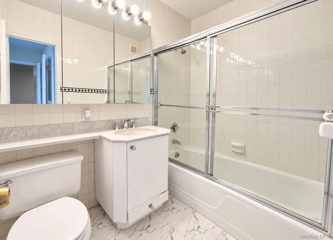 27010 Grand Central, New York, NY, 2 Bedrooms Bedrooms, 5 Rooms Rooms,2 BathroomsBathrooms,Residential,For Rent,Grand Central,0,1047564 27010 Grand Central, New York, NY, 2 Bedrooms Bedrooms, 5 Rooms Rooms,2 BathroomsBathrooms,Residential,For Rent,Grand Central,0,1047564
