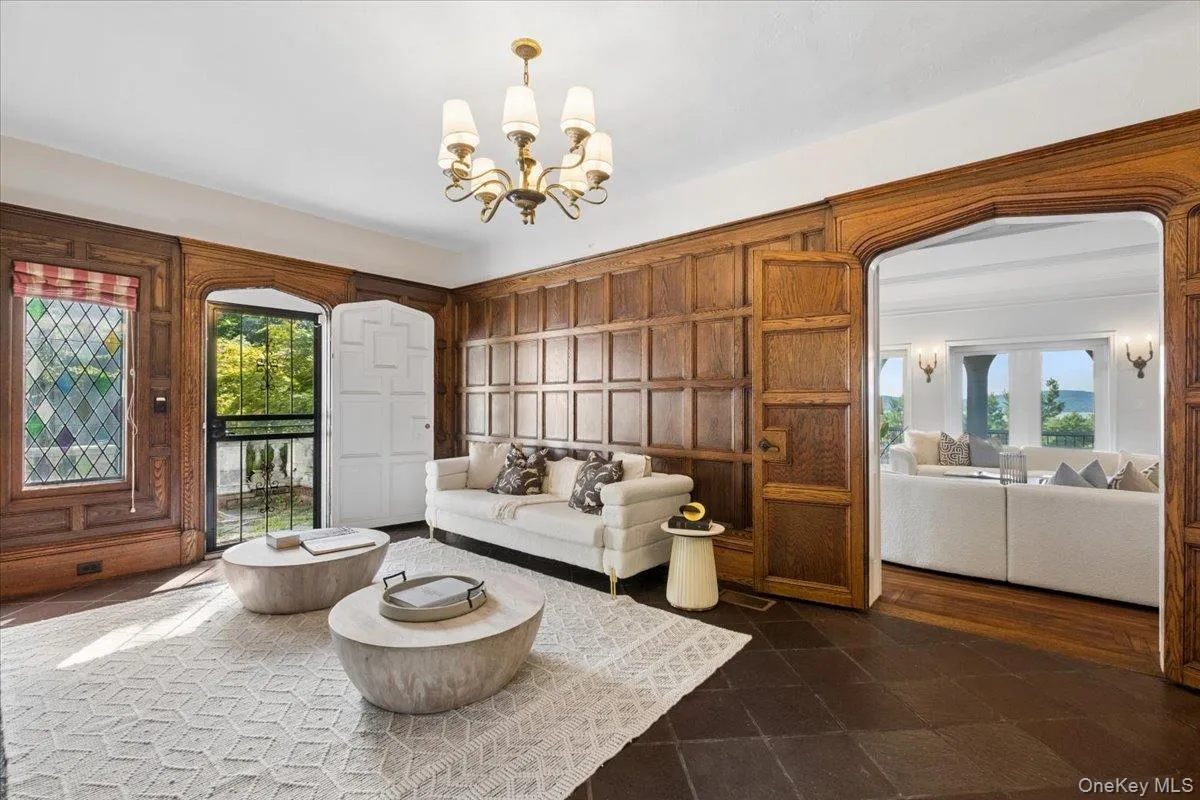 57 Cobb Lane, Greenburgh, NY, 9 Bedrooms Bedrooms, 18 Rooms Rooms,4 BathroomsBathrooms,Residential,For Rent,Cobb,0,1047567 57 Cobb Lane, Greenburgh, NY, 9 Bedrooms Bedrooms, 18 Rooms Rooms,4 BathroomsBathrooms,Residential,For Rent,Cobb,0,1047567