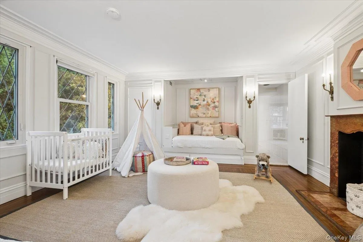 57 Cobb Lane, Greenburgh, NY, 9 Bedrooms Bedrooms, 18 Rooms Rooms,4 BathroomsBathrooms,Residential,For Rent,Cobb,0,1047567 57 Cobb Lane, Greenburgh, NY, 9 Bedrooms Bedrooms, 18 Rooms Rooms,4 BathroomsBathrooms,Residential,For Rent,Cobb,0,1047567