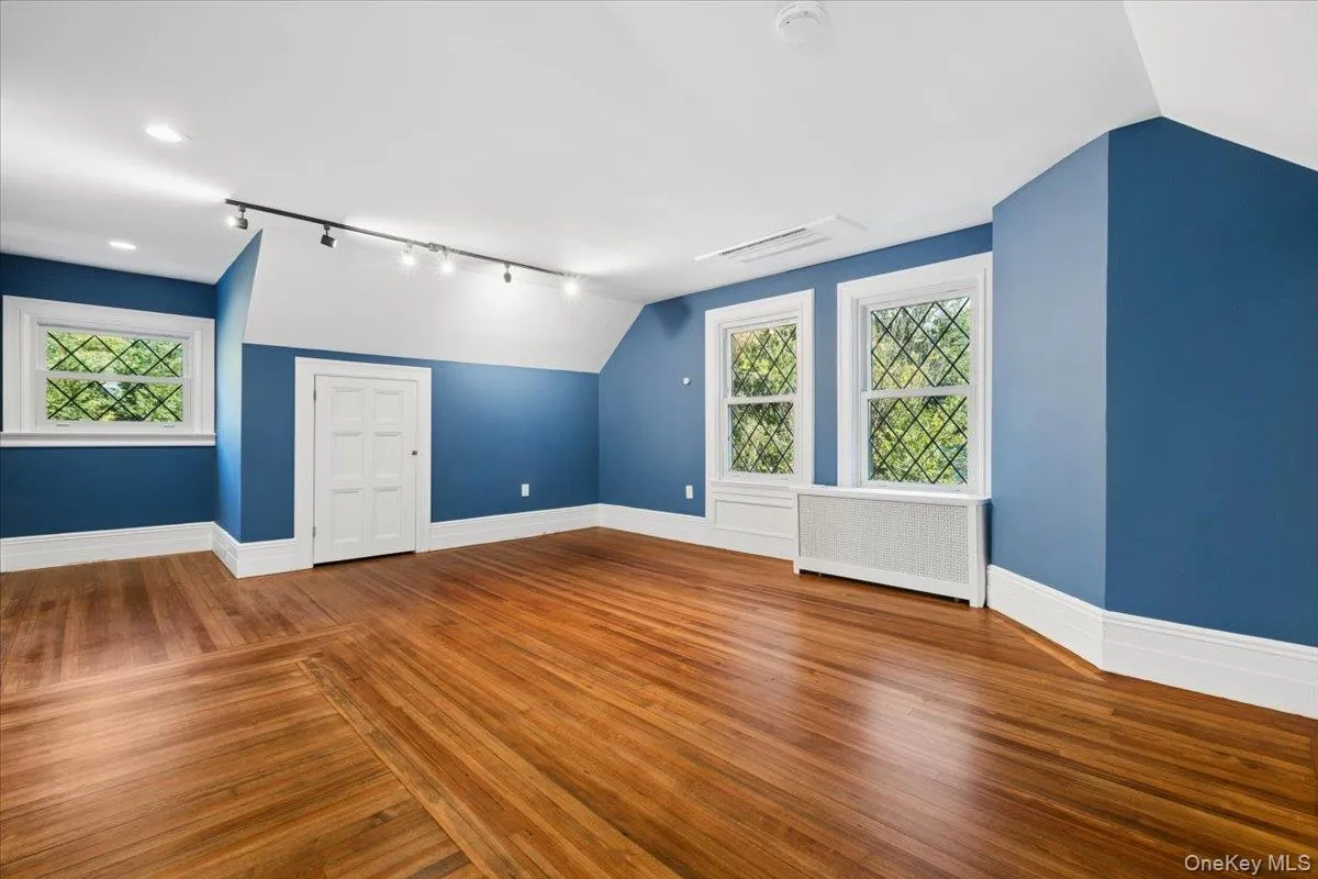 57 Cobb Lane, Greenburgh, NY, 9 Bedrooms Bedrooms, 18 Rooms Rooms,4 BathroomsBathrooms,Residential,For Rent,Cobb,0,1047567 57 Cobb Lane, Greenburgh, NY, 9 Bedrooms Bedrooms, 18 Rooms Rooms,4 BathroomsBathrooms,Residential,For Rent,Cobb,0,1047567