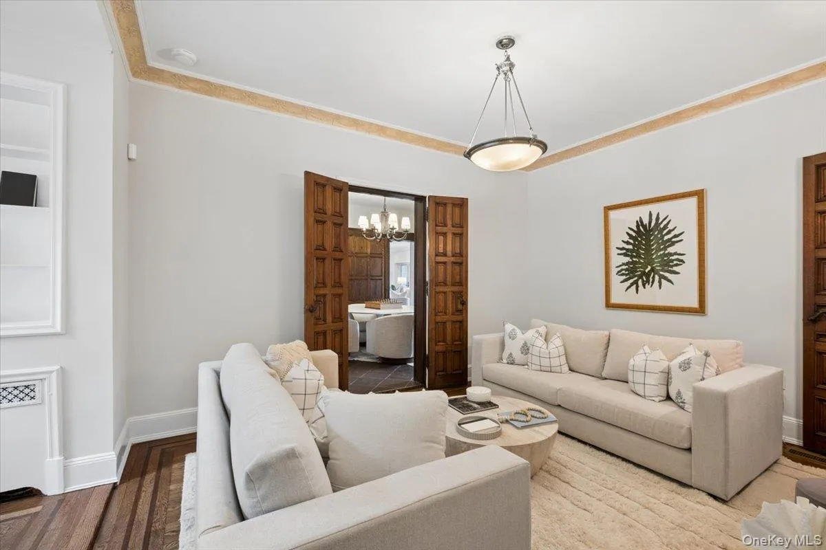 57 Cobb Lane, Greenburgh, NY, 9 Bedrooms Bedrooms, 18 Rooms Rooms,4 BathroomsBathrooms,Residential,For Rent,Cobb,0,1047567 57 Cobb Lane, Greenburgh, NY, 9 Bedrooms Bedrooms, 18 Rooms Rooms,4 BathroomsBathrooms,Residential,For Rent,Cobb,0,1047567