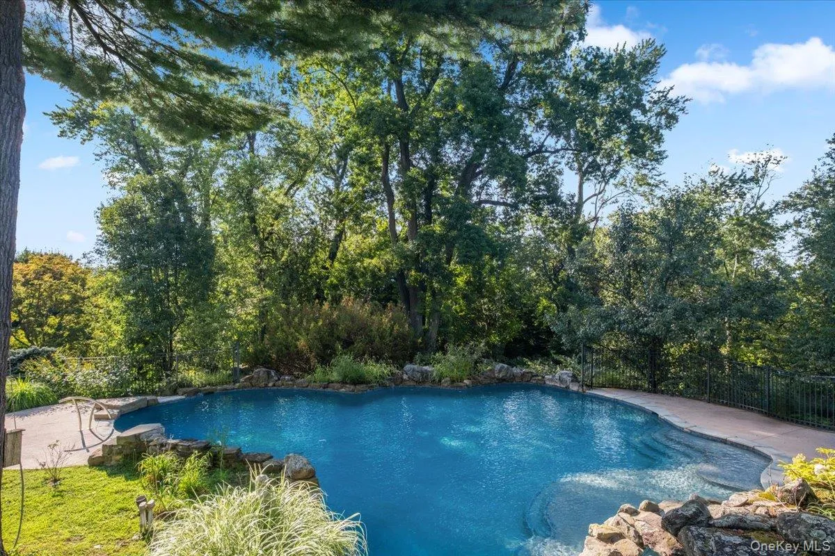 57 Cobb Lane, Greenburgh, NY, 9 Bedrooms Bedrooms, 18 Rooms Rooms,4 BathroomsBathrooms,Residential,For Rent,Cobb,0,1047567 57 Cobb Lane, Greenburgh, NY, 9 Bedrooms Bedrooms, 18 Rooms Rooms,4 BathroomsBathrooms,Residential,For Rent,Cobb,0,1047567
