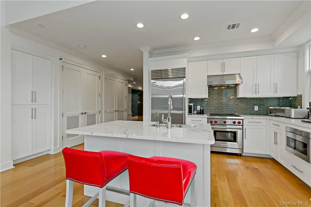 45 Hudson View Way Way, Greenburgh, NY, 3 Bedrooms Bedrooms, 8 Rooms Rooms,2 BathroomsBathrooms,Residential,For Rent,Hudson View Way,0,1047569 45 Hudson View Way Way, Greenburgh, NY, 3 Bedrooms Bedrooms, 8 Rooms Rooms,2 BathroomsBathrooms,Residential,For Rent,Hudson View Way,0,1047569