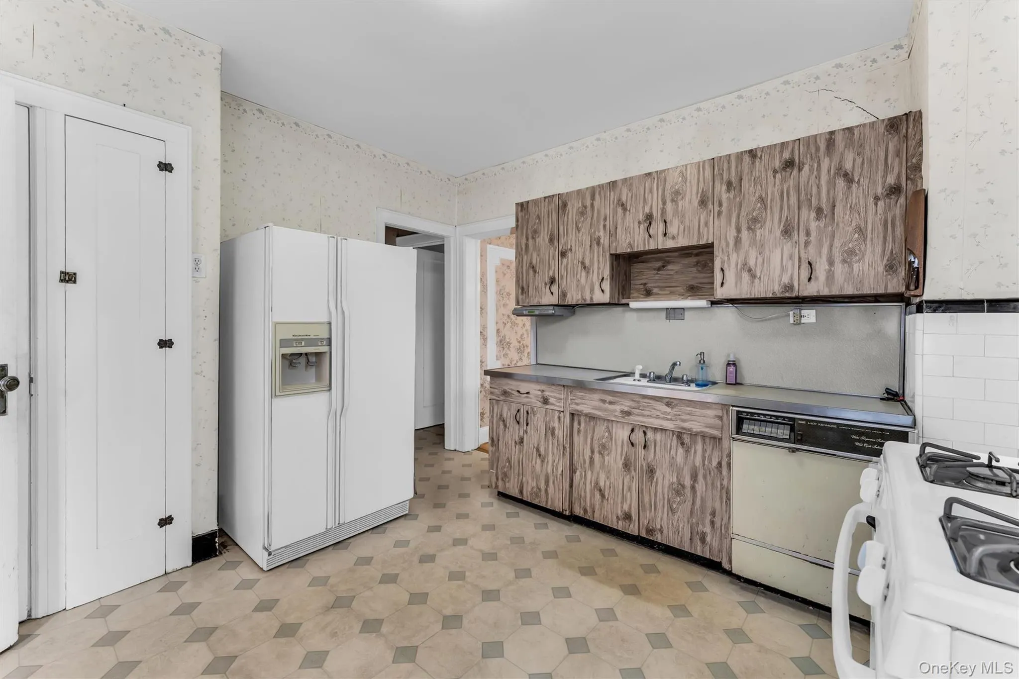 13226 114th Place, New York, NY, 3 Bedrooms Bedrooms, 8 Rooms Rooms,1 BathroomBathrooms,Residential,For Rent,114th,0,1047573 13226 114th Place, New York, NY, 3 Bedrooms Bedrooms, 8 Rooms Rooms,1 BathroomBathrooms,Residential,For Rent,114th,0,1047573