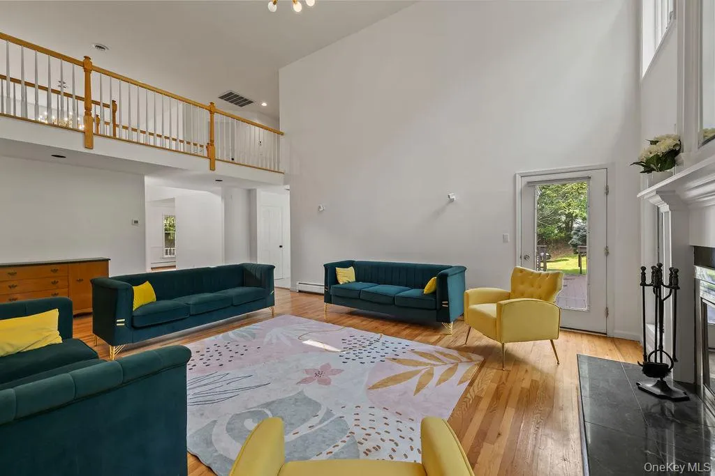 10 Golden Road, Ramapo, NY, 8 Bedrooms Bedrooms, 20 Rooms Rooms,4 BathroomsBathrooms,Residential,For Rent,Golden,0,1047577 10 Golden Road, Ramapo, NY, 8 Bedrooms Bedrooms, 20 Rooms Rooms,4 BathroomsBathrooms,Residential,For Rent,Golden,0,1047577