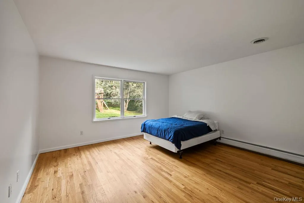10 Golden Road, Ramapo, NY, 8 Bedrooms Bedrooms, 20 Rooms Rooms,4 BathroomsBathrooms,Residential,For Rent,Golden,0,1047577 10 Golden Road, Ramapo, NY, 8 Bedrooms Bedrooms, 20 Rooms Rooms,4 BathroomsBathrooms,Residential,For Rent,Golden,0,1047577