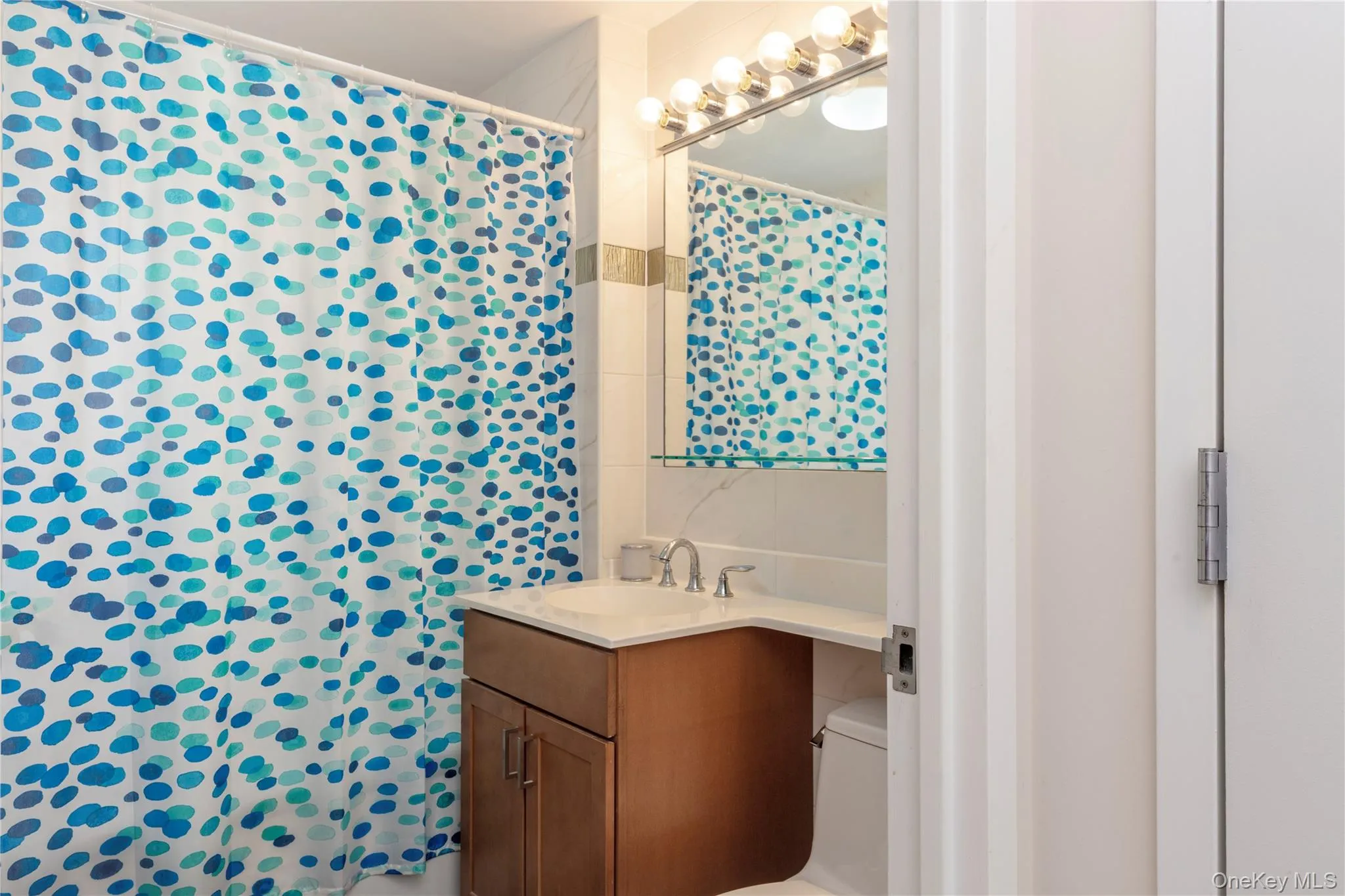 116-11 Curzon Road, New York, NY, 2 Bedrooms Bedrooms, 6 Rooms Rooms,2 BathroomsBathrooms,Residential,For Rent,Curzon,0,1047578 116-11 Curzon Road, New York, NY, 2 Bedrooms Bedrooms, 6 Rooms Rooms,2 BathroomsBathrooms,Residential,For Rent,Curzon,0,1047578