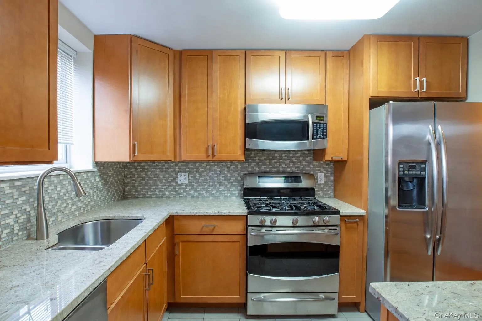 116-11 Curzon Road, New York, NY, 2 Bedrooms Bedrooms, 6 Rooms Rooms,2 BathroomsBathrooms,Residential,For Rent,Curzon,0,1047578 116-11 Curzon Road, New York, NY, 2 Bedrooms Bedrooms, 6 Rooms Rooms,2 BathroomsBathrooms,Residential,For Rent,Curzon,0,1047578