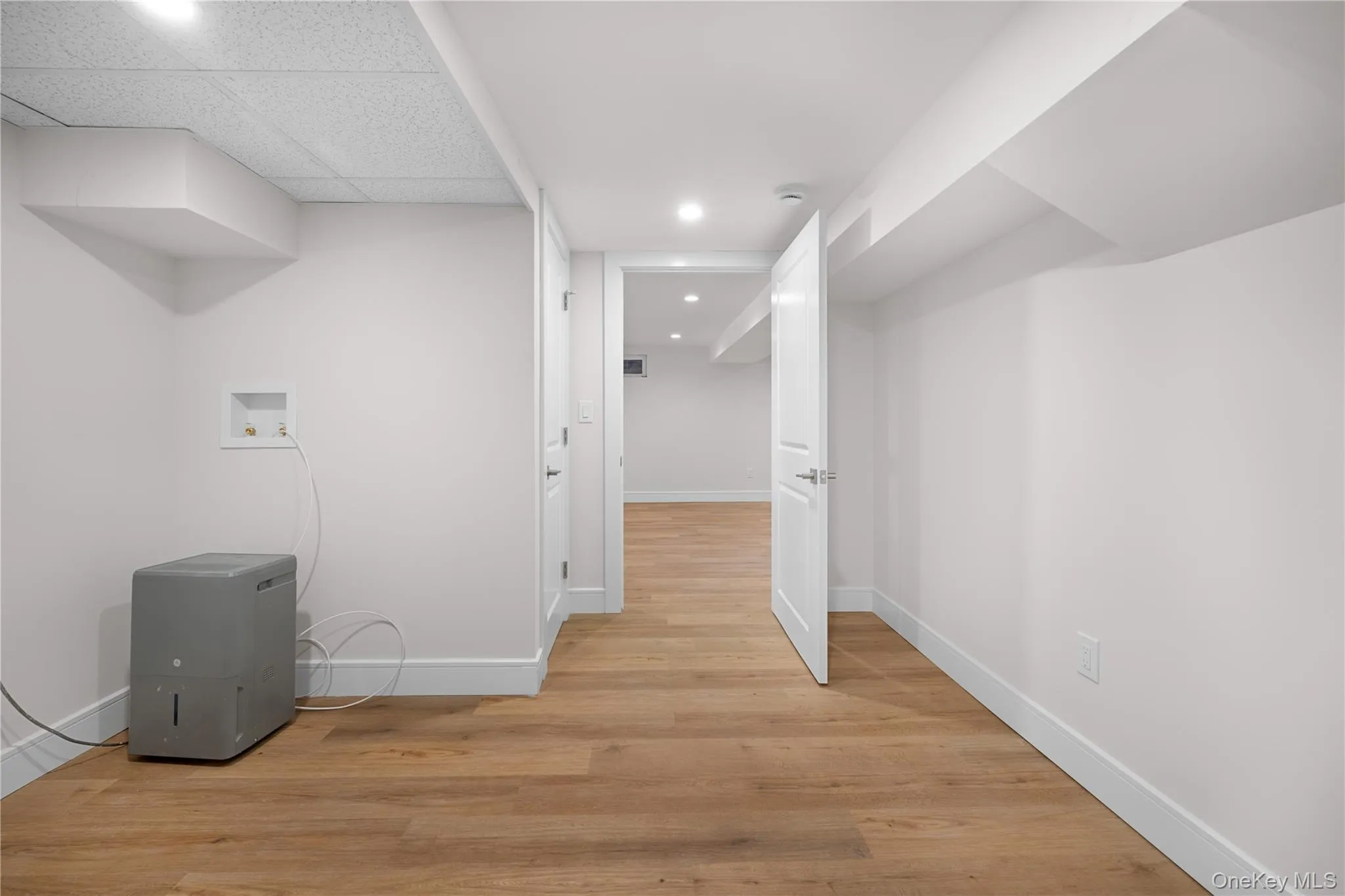 126 Lambert Avenue, Oyster Bay, NY, 4 Bedrooms Bedrooms, 6 Rooms Rooms,2 BathroomsBathrooms,Residential,For Rent,Lambert,0,1047588 126 Lambert Avenue, Oyster Bay, NY, 4 Bedrooms Bedrooms, 6 Rooms Rooms,2 BathroomsBathrooms,Residential,For Rent,Lambert,0,1047588
