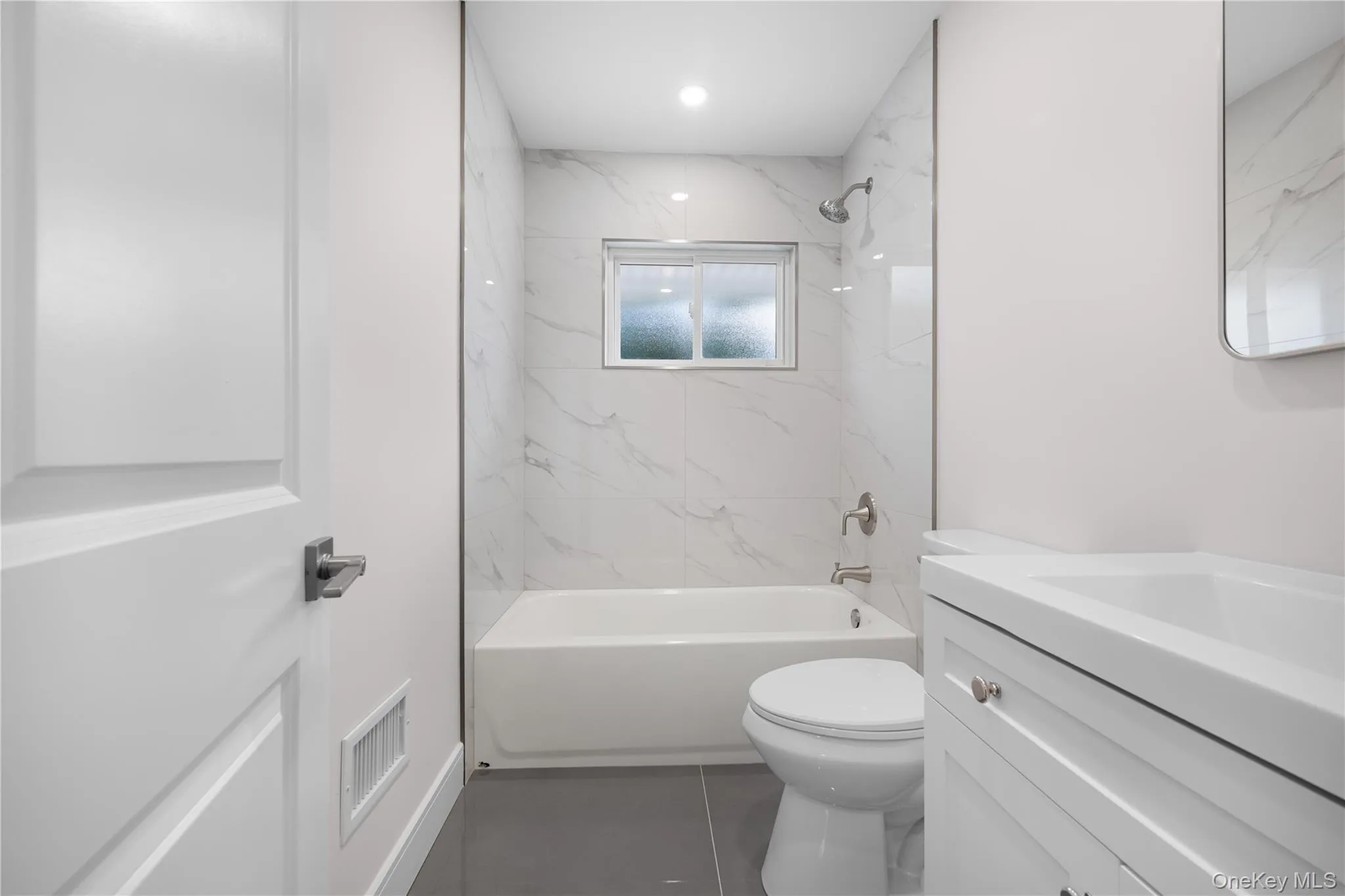 126 Lambert Avenue, Oyster Bay, NY, 4 Bedrooms Bedrooms, 6 Rooms Rooms,2 BathroomsBathrooms,Residential,For Rent,Lambert,0,1047588 126 Lambert Avenue, Oyster Bay, NY, 4 Bedrooms Bedrooms, 6 Rooms Rooms,2 BathroomsBathrooms,Residential,For Rent,Lambert,0,1047588