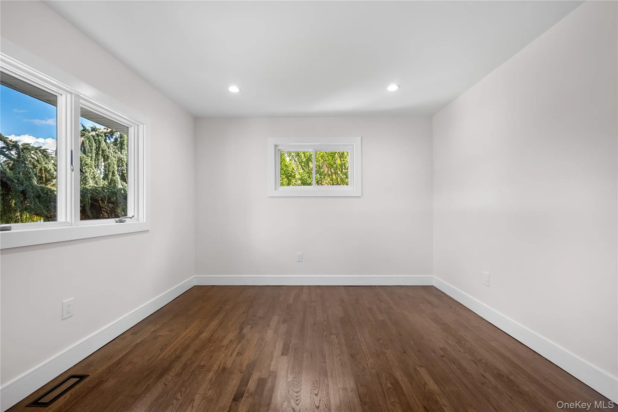 126 Lambert Avenue, Oyster Bay, NY, 4 Bedrooms Bedrooms, 6 Rooms Rooms,2 BathroomsBathrooms,Residential,For Rent,Lambert,0,1047588 126 Lambert Avenue, Oyster Bay, NY, 4 Bedrooms Bedrooms, 6 Rooms Rooms,2 BathroomsBathrooms,Residential,For Rent,Lambert,0,1047588