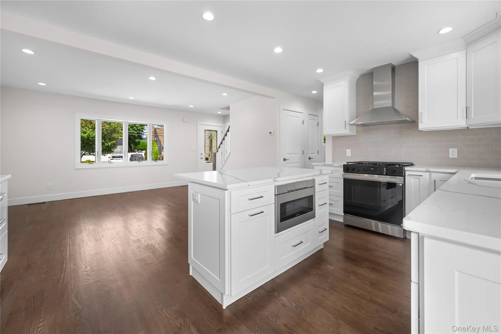 126 Lambert Avenue, Oyster Bay, NY, 4 Bedrooms Bedrooms, 6 Rooms Rooms,2 BathroomsBathrooms,Residential,For Rent,Lambert,0,1047588 126 Lambert Avenue, Oyster Bay, NY, 4 Bedrooms Bedrooms, 6 Rooms Rooms,2 BathroomsBathrooms,Residential,For Rent,Lambert,0,1047588