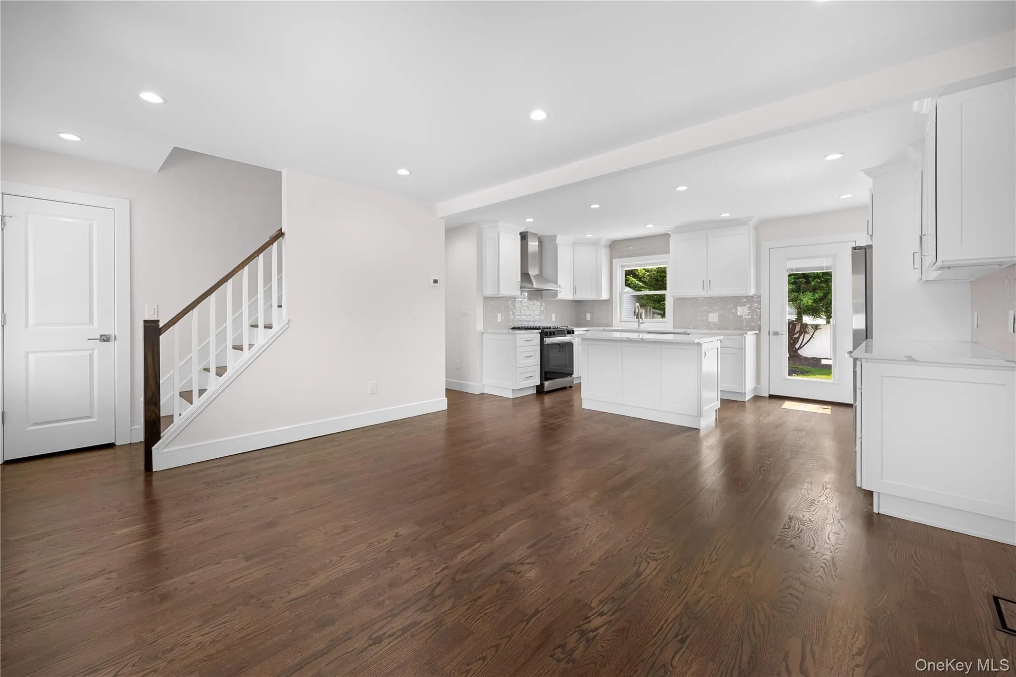 126 Lambert Avenue, Oyster Bay, NY, 4 Bedrooms Bedrooms, 6 Rooms Rooms,2 BathroomsBathrooms,Residential,For Rent,Lambert,0,1047588 126 Lambert Avenue, Oyster Bay, NY, 4 Bedrooms Bedrooms, 6 Rooms Rooms,2 BathroomsBathrooms,Residential,For Rent,Lambert,0,1047588