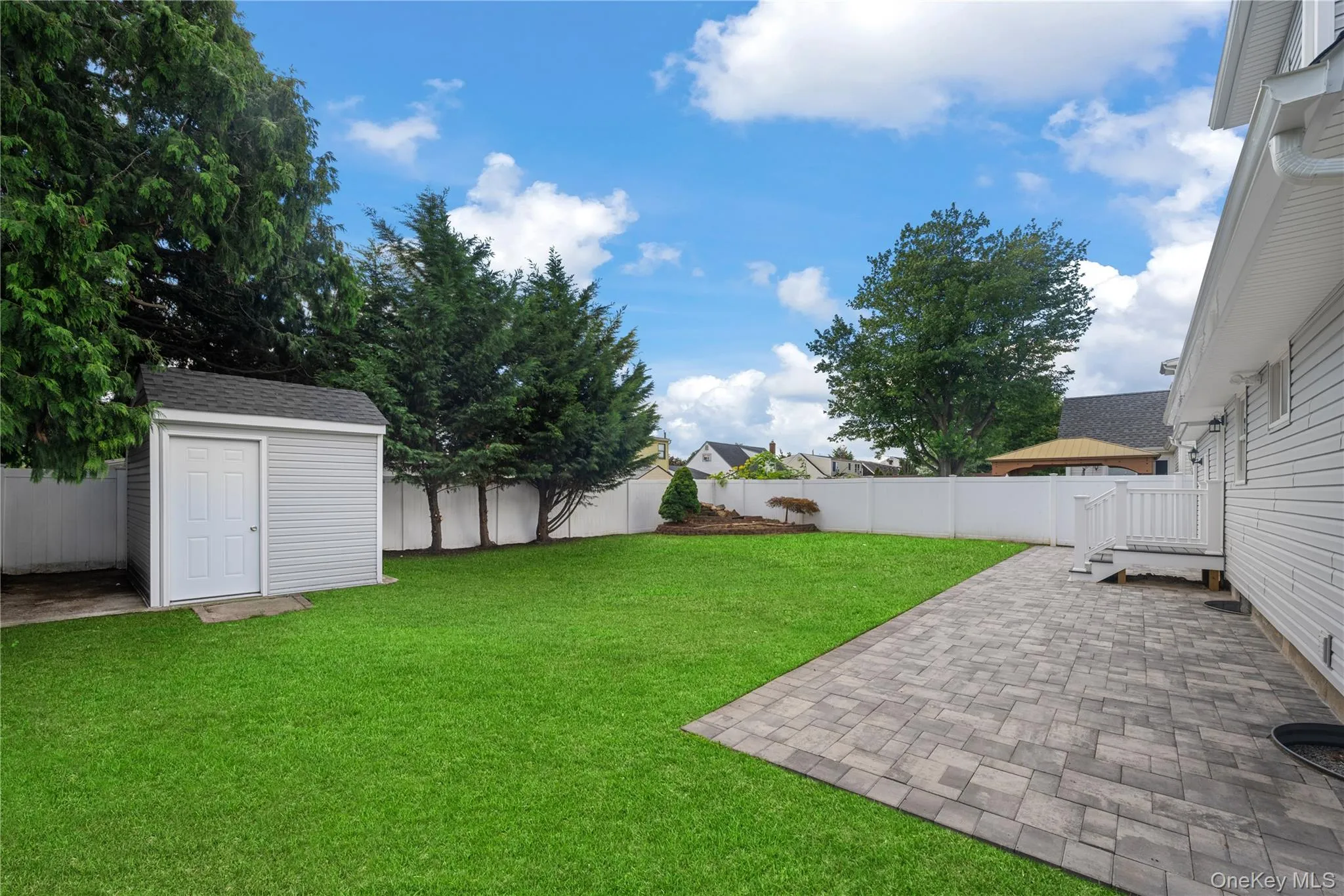 126 Lambert Avenue, Oyster Bay, NY, 4 Bedrooms Bedrooms, 6 Rooms Rooms,2 BathroomsBathrooms,Residential,For Rent,Lambert,0,1047588 126 Lambert Avenue, Oyster Bay, NY, 4 Bedrooms Bedrooms, 6 Rooms Rooms,2 BathroomsBathrooms,Residential,For Rent,Lambert,0,1047588