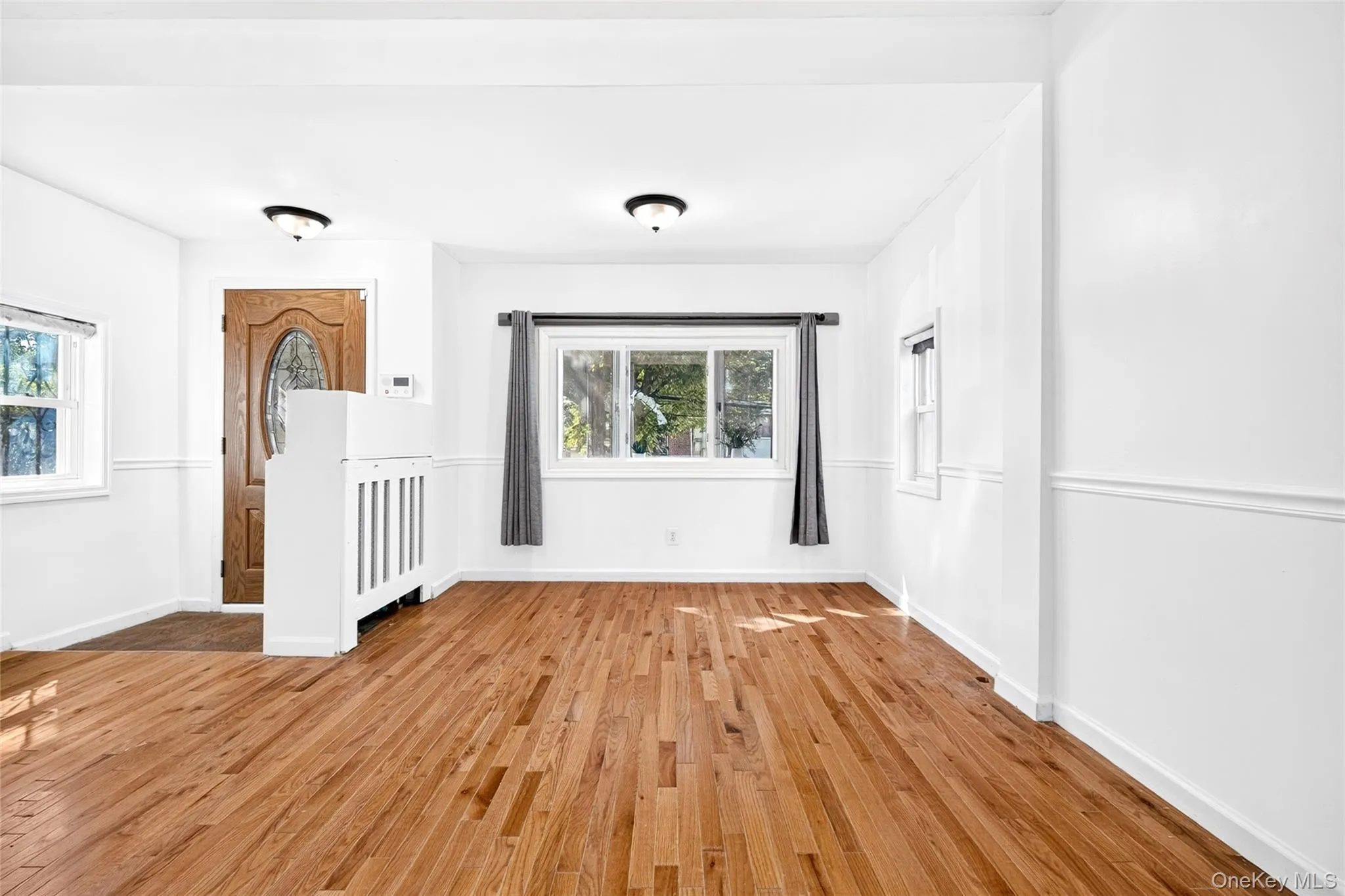 1787 Randall Avenue, New York, NY, 4 Bedrooms Bedrooms, 6 Rooms Rooms,1 BathroomBathrooms,Residential,For Rent,Randall,0,1047589 1787 Randall Avenue, New York, NY, 4 Bedrooms Bedrooms, 6 Rooms Rooms,1 BathroomBathrooms,Residential,For Rent,Randall,0,1047589