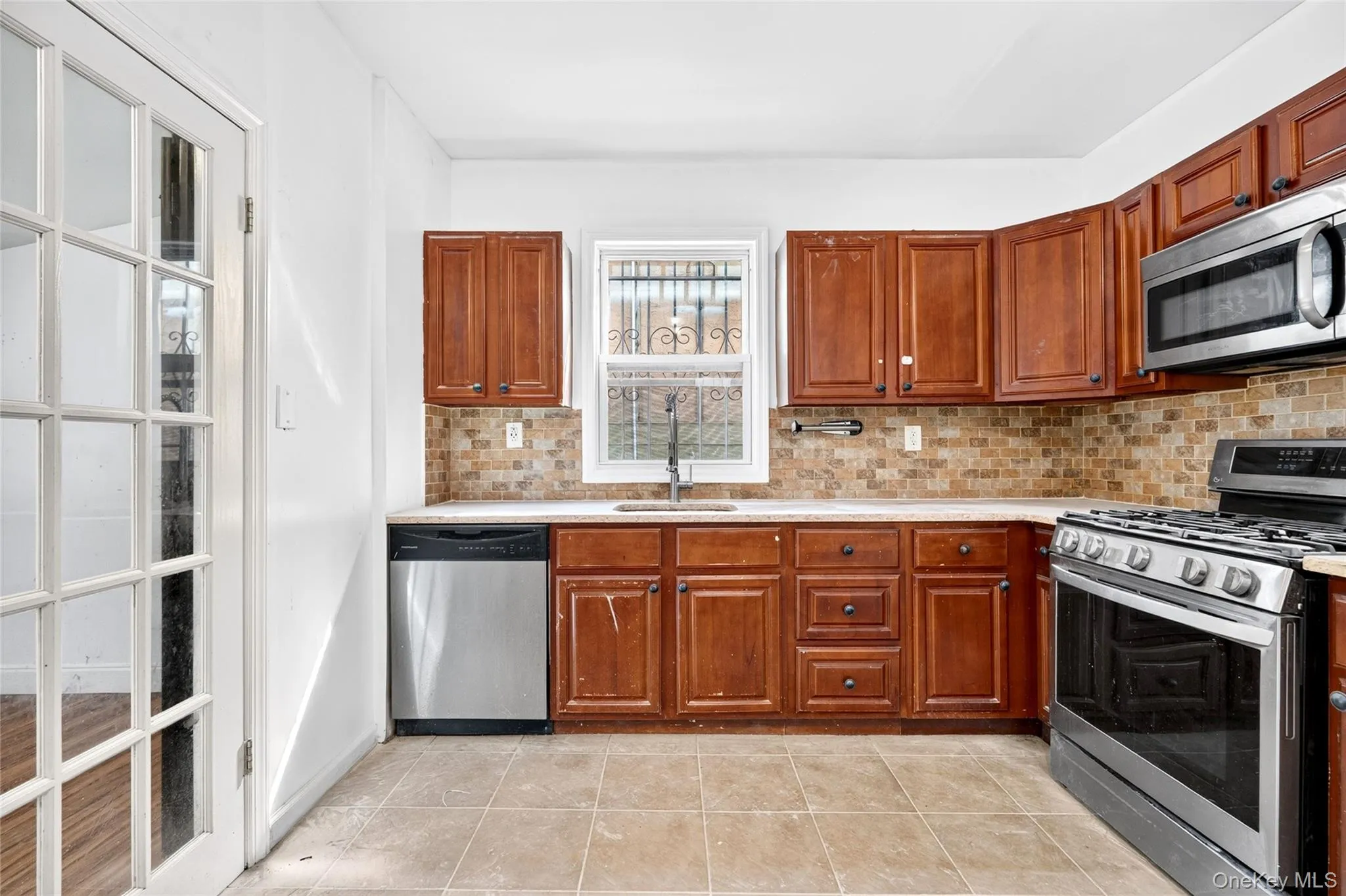 1787 Randall Avenue, New York, NY, 4 Bedrooms Bedrooms, 6 Rooms Rooms,1 BathroomBathrooms,Residential,For Rent,Randall,0,1047589 1787 Randall Avenue, New York, NY, 4 Bedrooms Bedrooms, 6 Rooms Rooms,1 BathroomBathrooms,Residential,For Rent,Randall,0,1047589