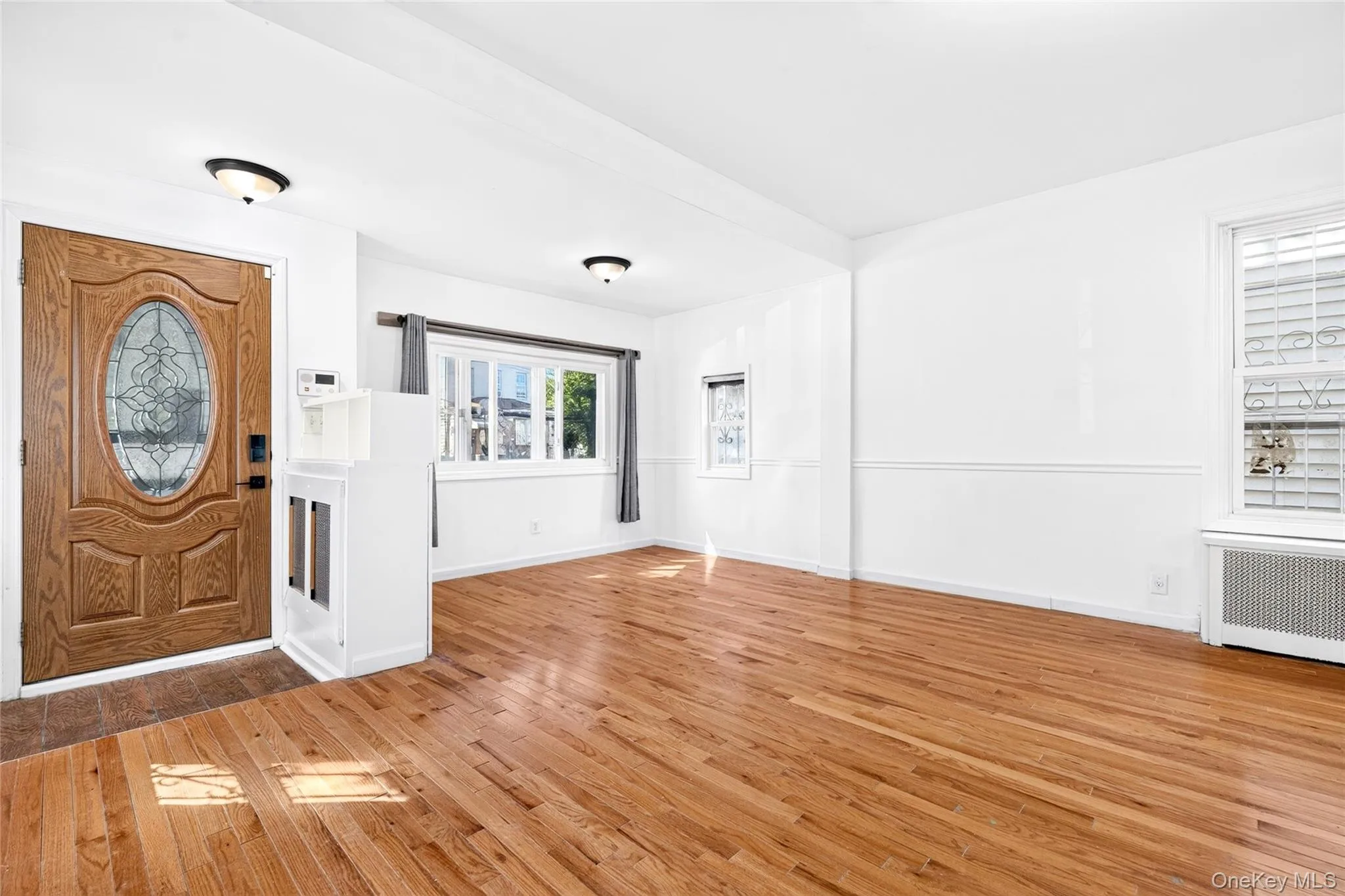 1787 Randall Avenue, New York, NY, 4 Bedrooms Bedrooms, 6 Rooms Rooms,1 BathroomBathrooms,Residential,For Rent,Randall,0,1047589 1787 Randall Avenue, New York, NY, 4 Bedrooms Bedrooms, 6 Rooms Rooms,1 BathroomBathrooms,Residential,For Rent,Randall,0,1047589
