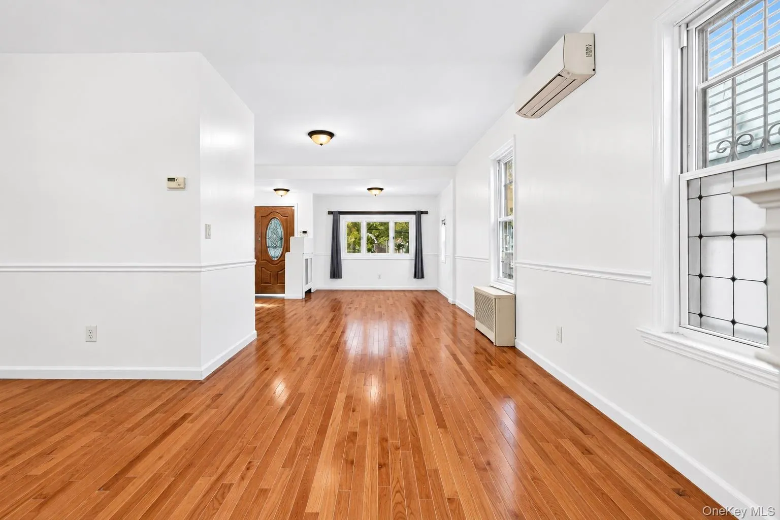 1787 Randall Avenue, New York, NY, 4 Bedrooms Bedrooms, 6 Rooms Rooms,1 BathroomBathrooms,Residential,For Rent,Randall,0,1047589 1787 Randall Avenue, New York, NY, 4 Bedrooms Bedrooms, 6 Rooms Rooms,1 BathroomBathrooms,Residential,For Rent,Randall,0,1047589