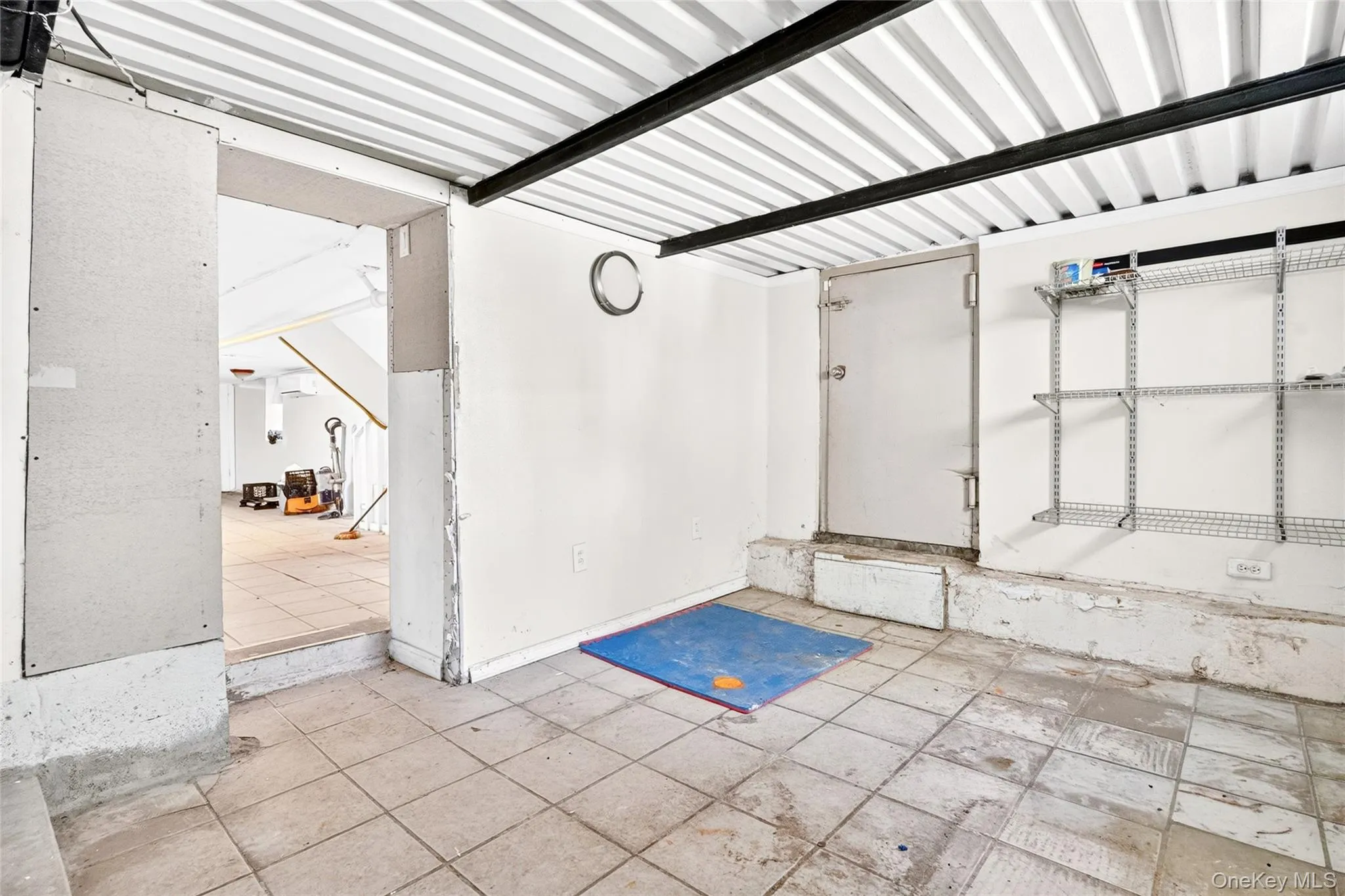1787 Randall Avenue, New York, NY, 4 Bedrooms Bedrooms, 6 Rooms Rooms,1 BathroomBathrooms,Residential,For Rent,Randall,0,1047589 1787 Randall Avenue, New York, NY, 4 Bedrooms Bedrooms, 6 Rooms Rooms,1 BathroomBathrooms,Residential,For Rent,Randall,0,1047589