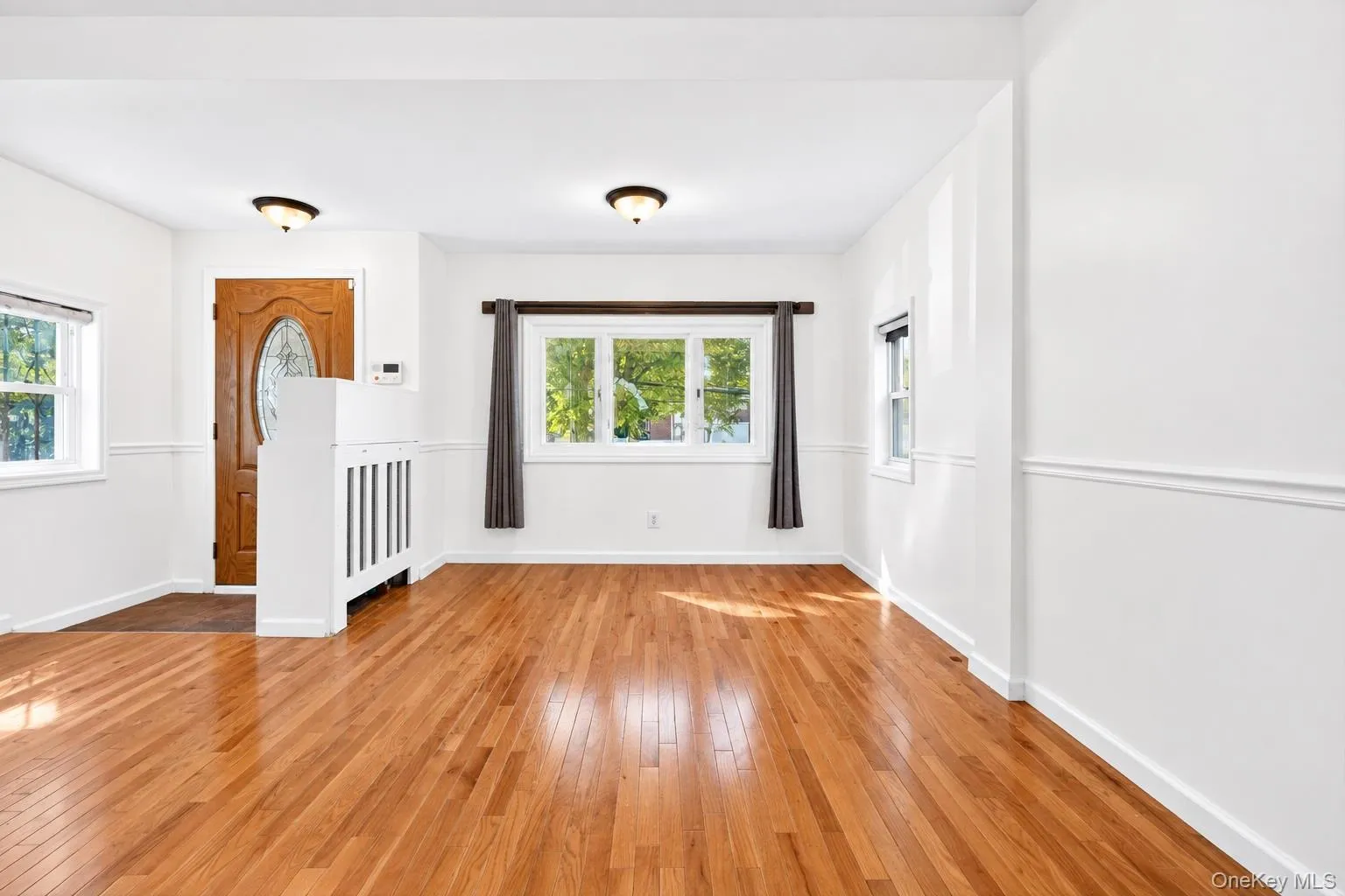 1787 Randall Avenue, New York, NY, 4 Bedrooms Bedrooms, 6 Rooms Rooms,1 BathroomBathrooms,Residential,For Rent,Randall,0,1047589 1787 Randall Avenue, New York, NY, 4 Bedrooms Bedrooms, 6 Rooms Rooms,1 BathroomBathrooms,Residential,For Rent,Randall,0,1047589