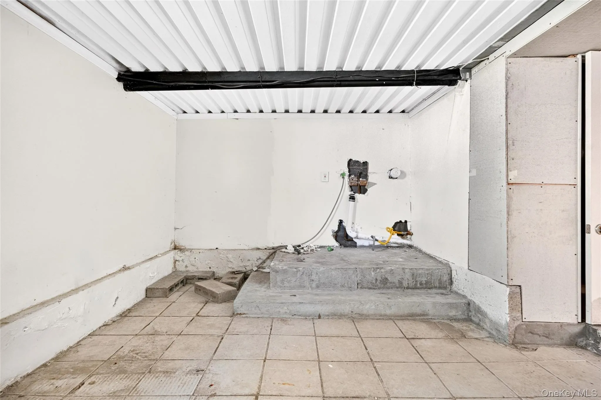 1787 Randall Avenue, New York, NY, 4 Bedrooms Bedrooms, 6 Rooms Rooms,1 BathroomBathrooms,Residential,For Rent,Randall,0,1047589 1787 Randall Avenue, New York, NY, 4 Bedrooms Bedrooms, 6 Rooms Rooms,1 BathroomBathrooms,Residential,For Rent,Randall,0,1047589