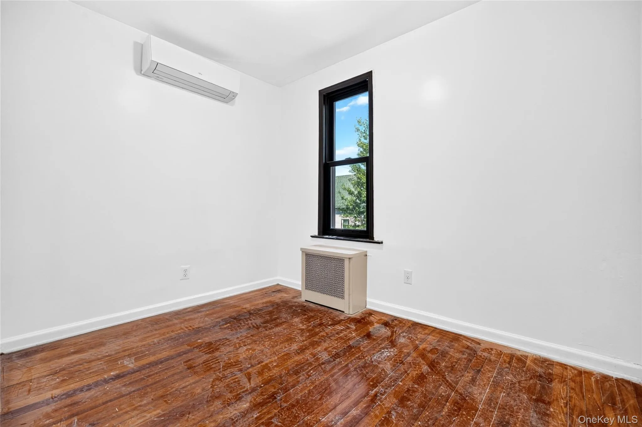 1787 Randall Avenue, New York, NY, 4 Bedrooms Bedrooms, 6 Rooms Rooms,1 BathroomBathrooms,Residential,For Rent,Randall,0,1047589 1787 Randall Avenue, New York, NY, 4 Bedrooms Bedrooms, 6 Rooms Rooms,1 BathroomBathrooms,Residential,For Rent,Randall,0,1047589