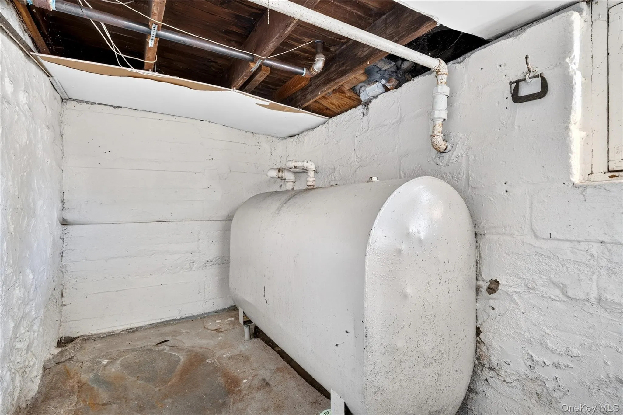 1787 Randall Avenue, New York, NY, 4 Bedrooms Bedrooms, 6 Rooms Rooms,1 BathroomBathrooms,Residential,For Rent,Randall,0,1047589 1787 Randall Avenue, New York, NY, 4 Bedrooms Bedrooms, 6 Rooms Rooms,1 BathroomBathrooms,Residential,For Rent,Randall,0,1047589