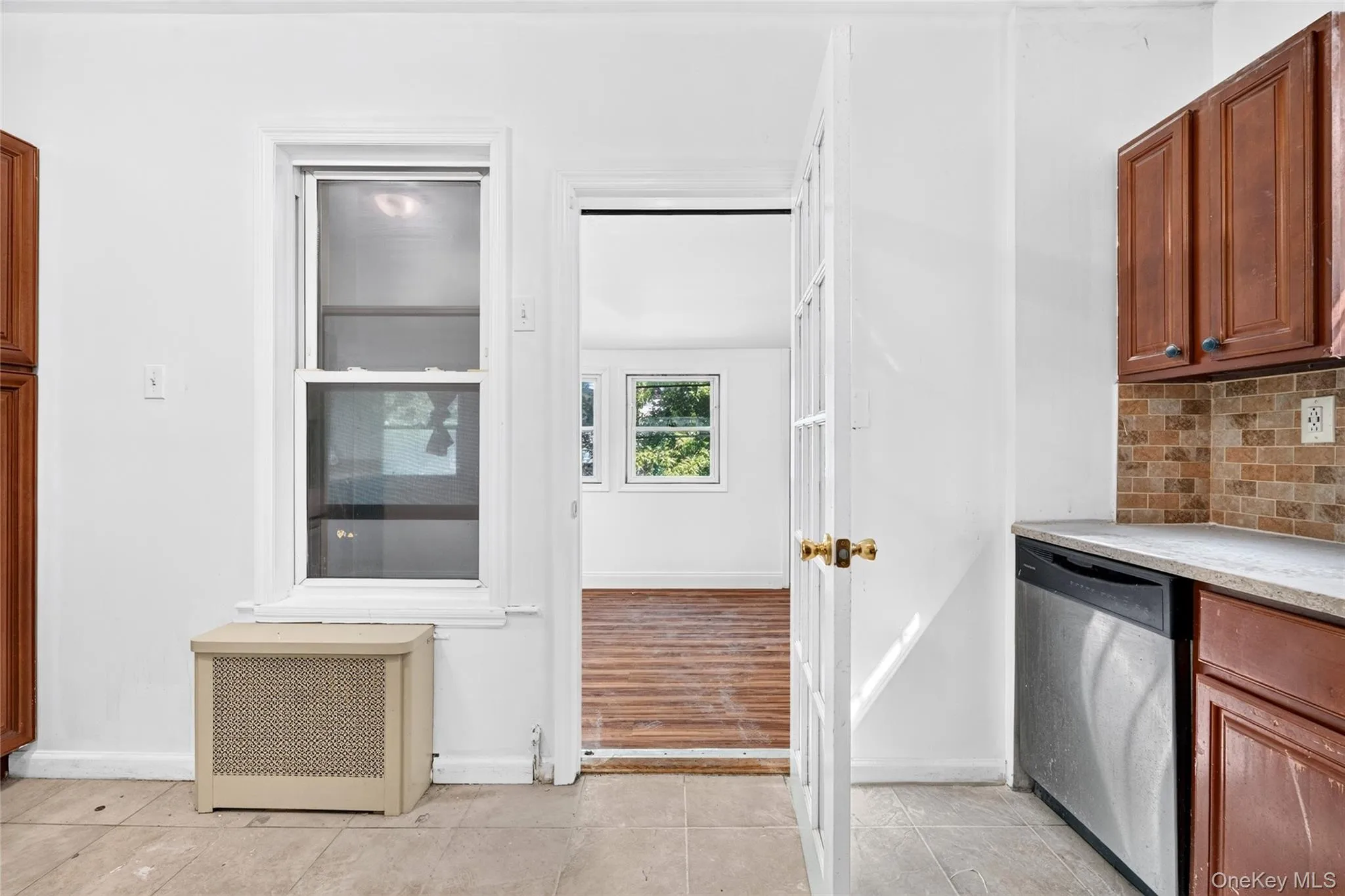 1787 Randall Avenue, New York, NY, 4 Bedrooms Bedrooms, 6 Rooms Rooms,1 BathroomBathrooms,Residential,For Rent,Randall,0,1047589 1787 Randall Avenue, New York, NY, 4 Bedrooms Bedrooms, 6 Rooms Rooms,1 BathroomBathrooms,Residential,For Rent,Randall,0,1047589