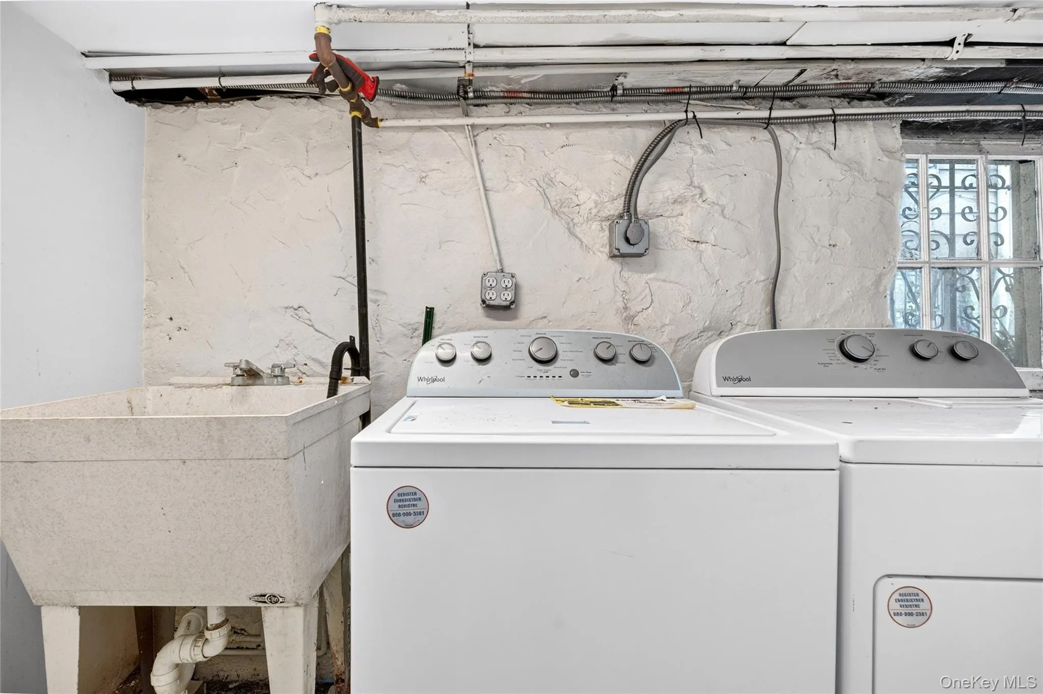 1787 Randall Avenue, New York, NY, 4 Bedrooms Bedrooms, 6 Rooms Rooms,1 BathroomBathrooms,Residential,For Rent,Randall,0,1047589 1787 Randall Avenue, New York, NY, 4 Bedrooms Bedrooms, 6 Rooms Rooms,1 BathroomBathrooms,Residential,For Rent,Randall,0,1047589