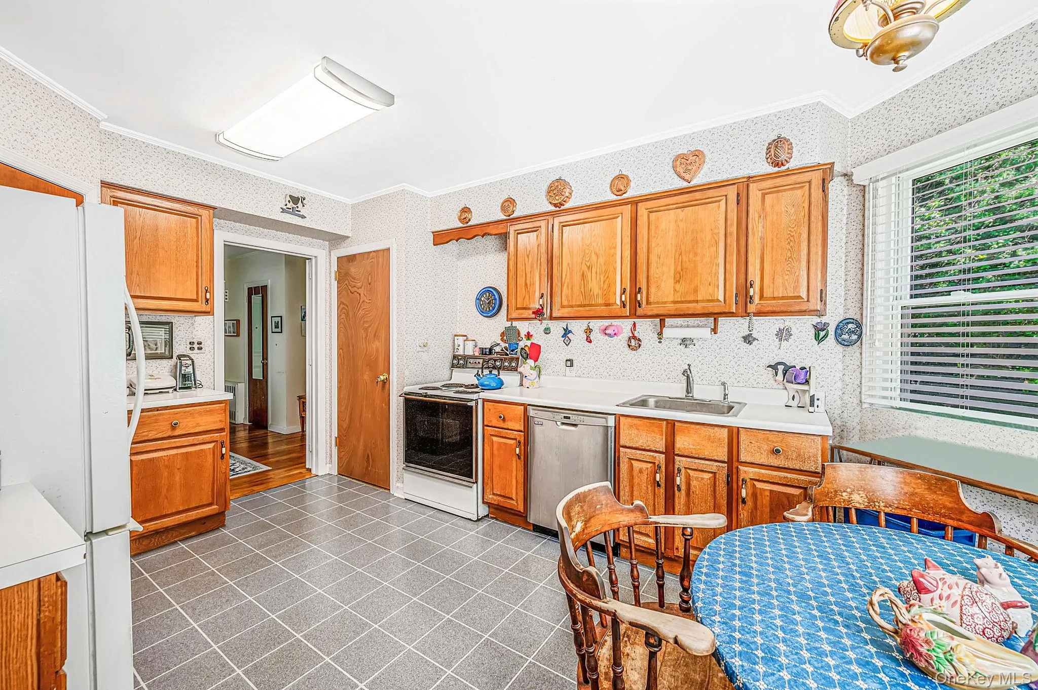 58 Mill Lane, Huntington, NY, 3 Bedrooms Bedrooms, 7 Rooms Rooms,2 BathroomsBathrooms,Residential,For Rent,Mill,0,1047592 58 Mill Lane, Huntington, NY, 3 Bedrooms Bedrooms, 7 Rooms Rooms,2 BathroomsBathrooms,Residential,For Rent,Mill,0,1047592