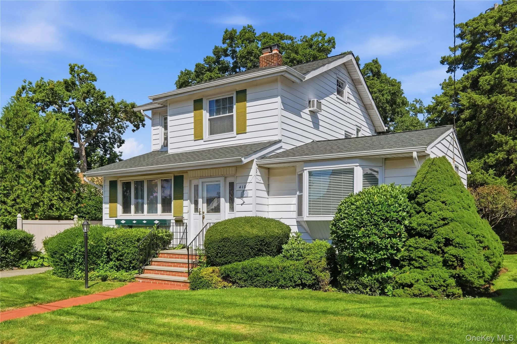 410 Clinton Street, Hempstead, NY, 3 Bedrooms Bedrooms, 12 Rooms Rooms,1 BathroomBathrooms,Residential,For Rent,Clinton,0,1047596 410 Clinton Street, Hempstead, NY, 3 Bedrooms Bedrooms, 12 Rooms Rooms,1 BathroomBathrooms,Residential,For Rent,Clinton,0,1047596