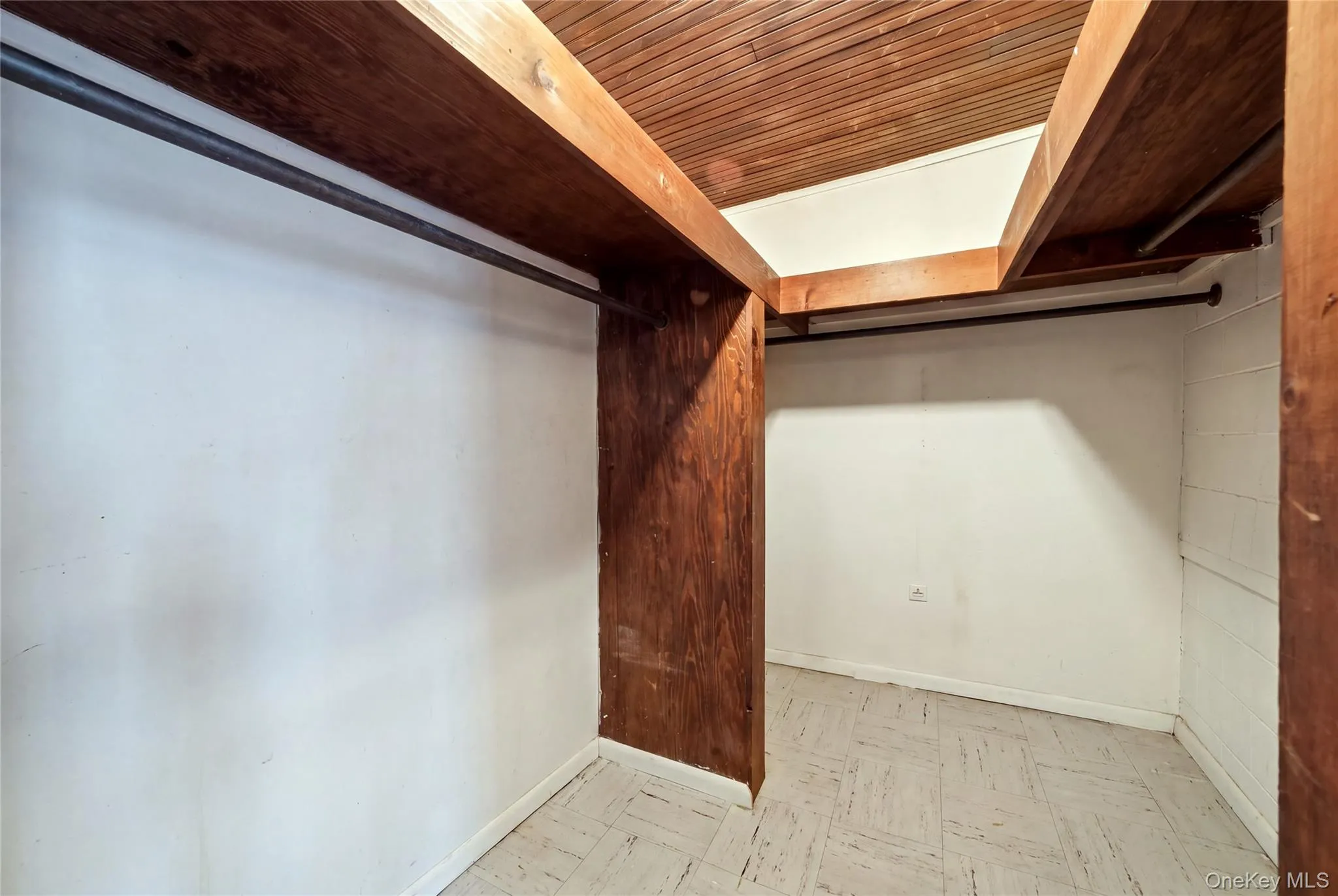 410 Clinton Street, Hempstead, NY, 3 Bedrooms Bedrooms, 12 Rooms Rooms,1 BathroomBathrooms,Residential,For Rent,Clinton,0,1047596 410 Clinton Street, Hempstead, NY, 3 Bedrooms Bedrooms, 12 Rooms Rooms,1 BathroomBathrooms,Residential,For Rent,Clinton,0,1047596