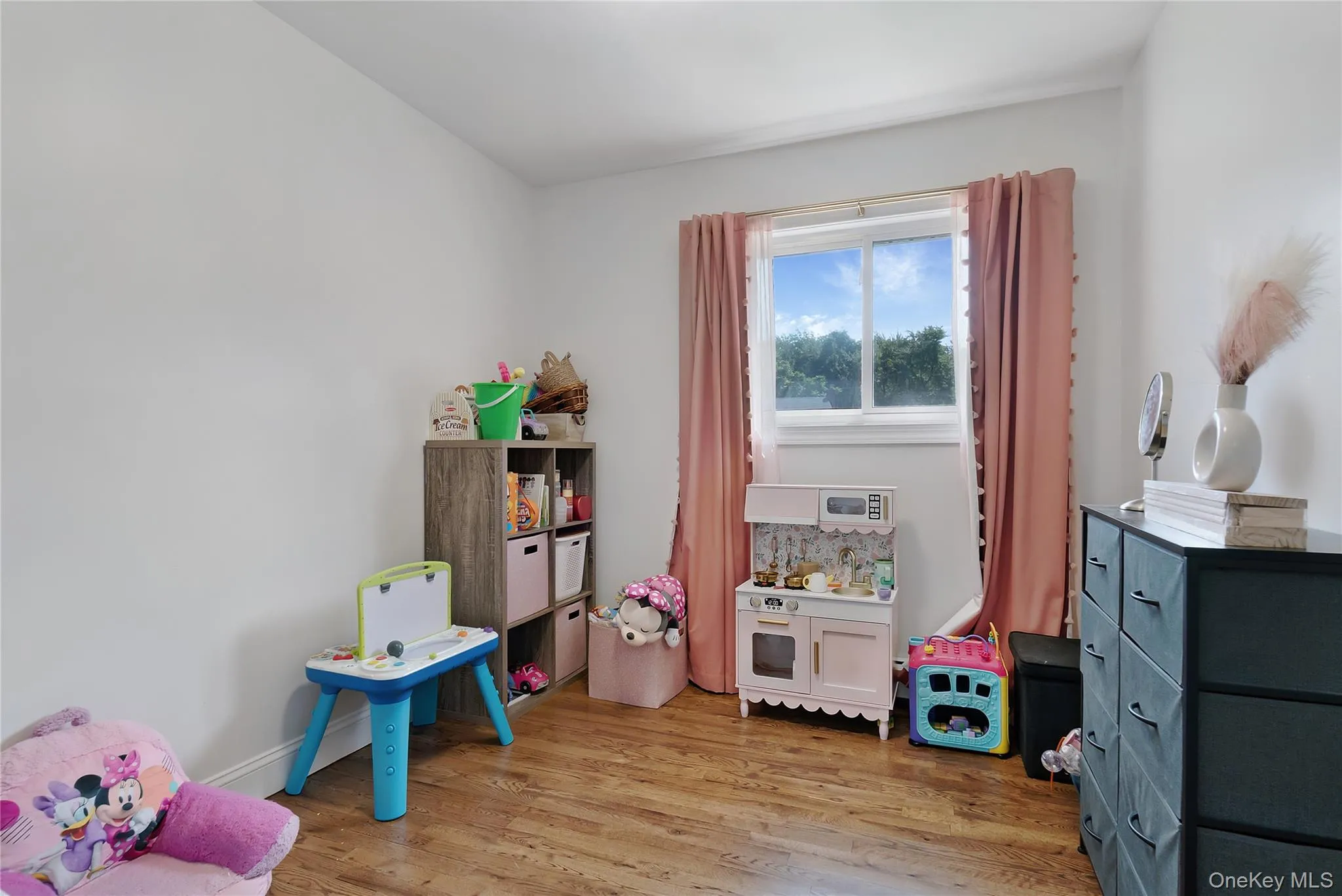 41 Richmond Street, Islip, NY, 4 Bedrooms Bedrooms, 9 Rooms Rooms,2 BathroomsBathrooms,Residential,For Rent,Richmond,0,1047602 41 Richmond Street, Islip, NY, 4 Bedrooms Bedrooms, 9 Rooms Rooms,2 BathroomsBathrooms,Residential,For Rent,Richmond,0,1047602