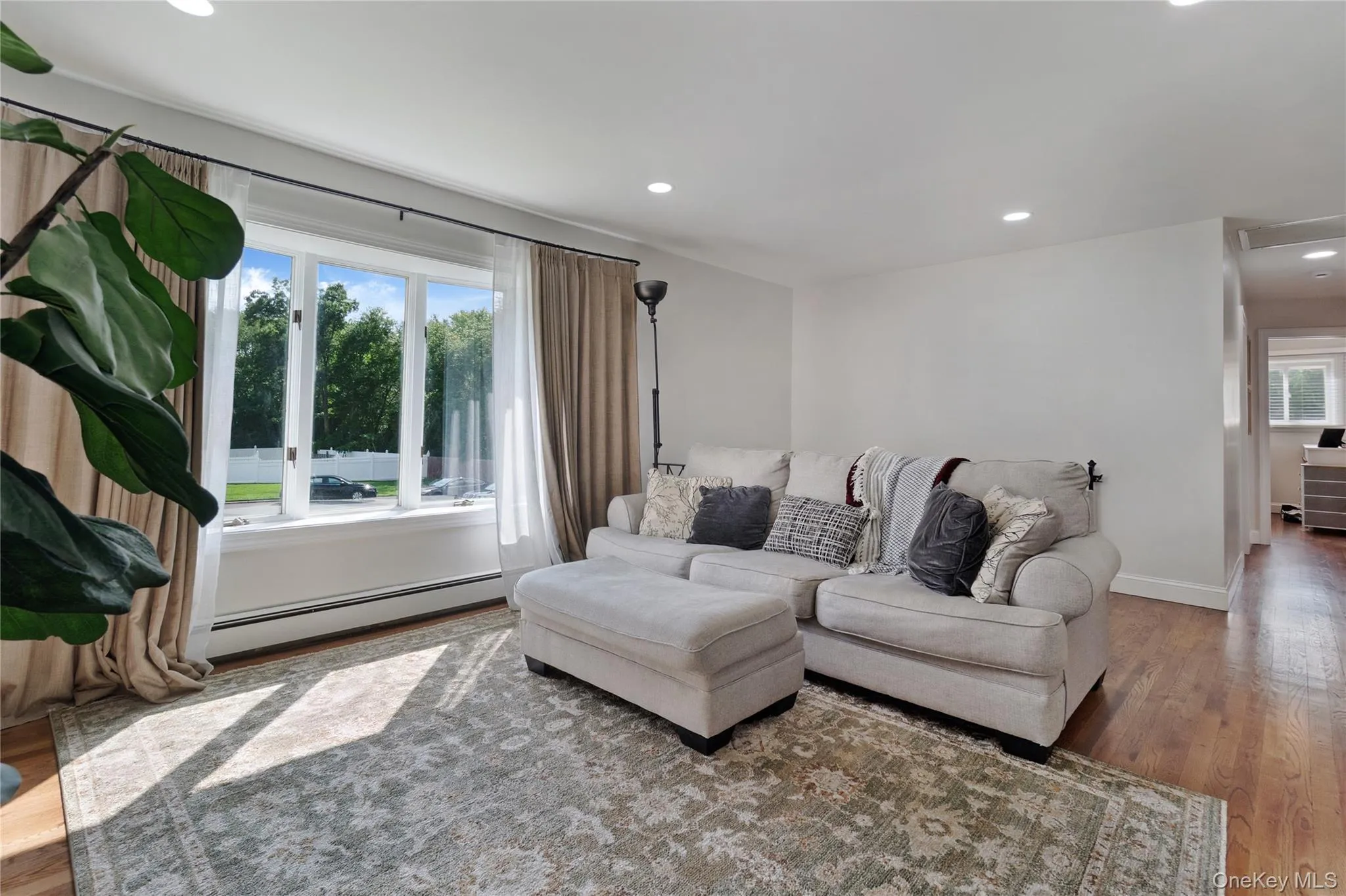 41 Richmond Street, Islip, NY, 4 Bedrooms Bedrooms, 9 Rooms Rooms,2 BathroomsBathrooms,Residential,For Rent,Richmond,0,1047602 41 Richmond Street, Islip, NY, 4 Bedrooms Bedrooms, 9 Rooms Rooms,2 BathroomsBathrooms,Residential,For Rent,Richmond,0,1047602