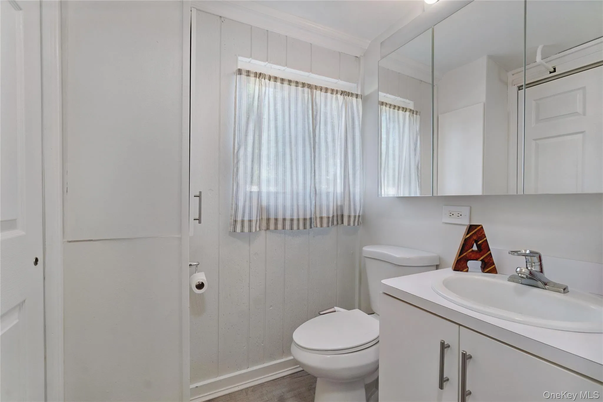 41 Richmond Street, Islip, NY, 4 Bedrooms Bedrooms, 9 Rooms Rooms,2 BathroomsBathrooms,Residential,For Rent,Richmond,0,1047602 41 Richmond Street, Islip, NY, 4 Bedrooms Bedrooms, 9 Rooms Rooms,2 BathroomsBathrooms,Residential,For Rent,Richmond,0,1047602