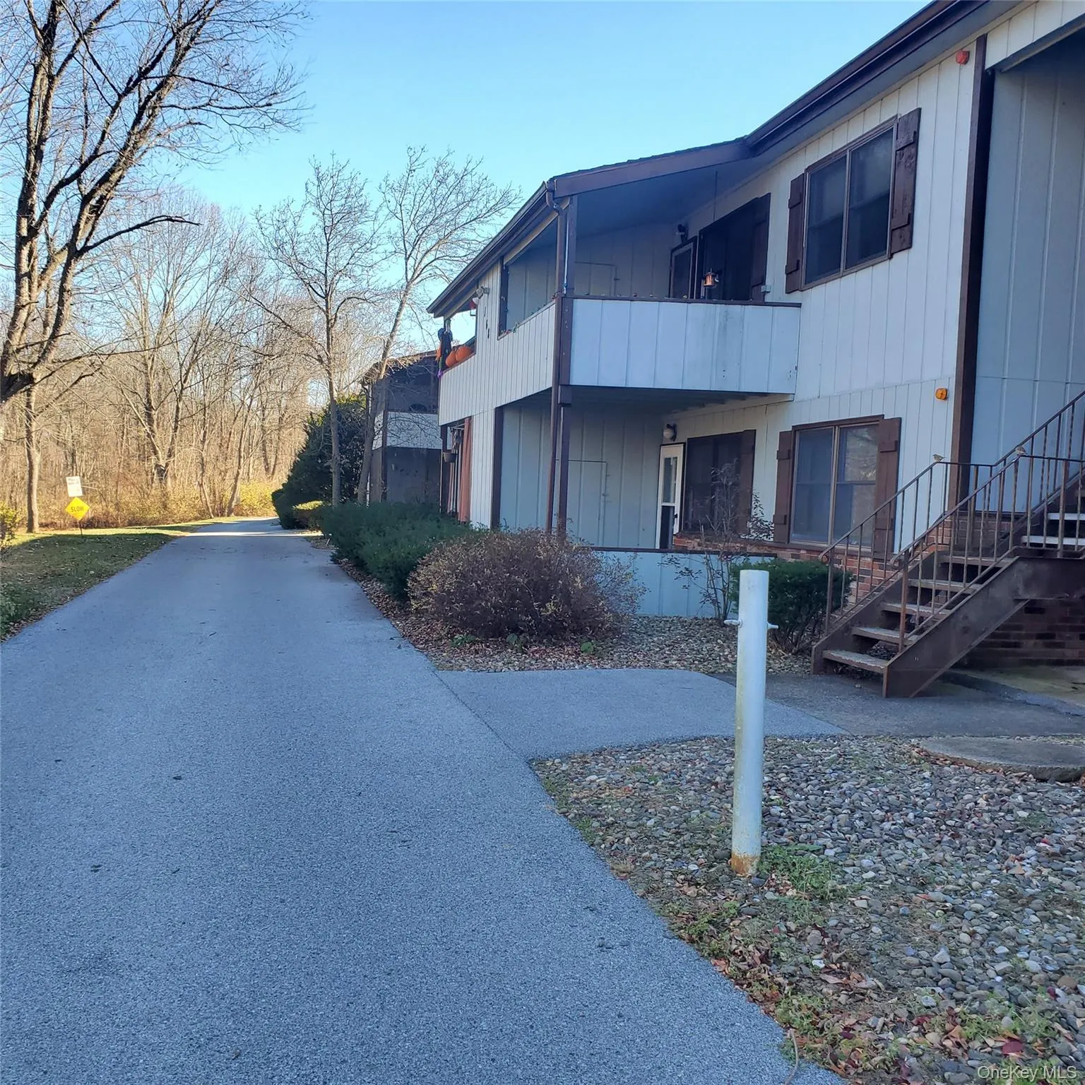 160 West Road, Pleasant Valley, NY, 1 Bedroom Bedrooms, 5 Room Rooms,1 BathroomBathrooms,Residential Lease,For Rent,West,0,1047603 160 West Road, Pleasant Valley, NY, 1 Bedroom Bedrooms, 5 Room Rooms,1 BathroomBathrooms,Residential Lease,For Rent,West,0,1047603