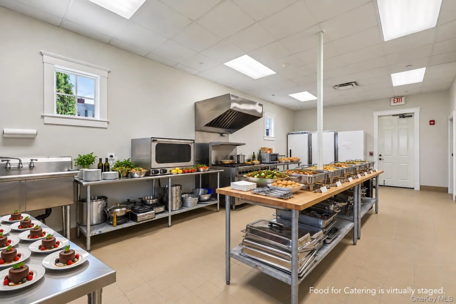 Warwick Grove Neighborhood Center Full Kitchen to service their Catering Hall. Warwick Grove Neighborhood Center Full Kitchen to service their Catering Hall.