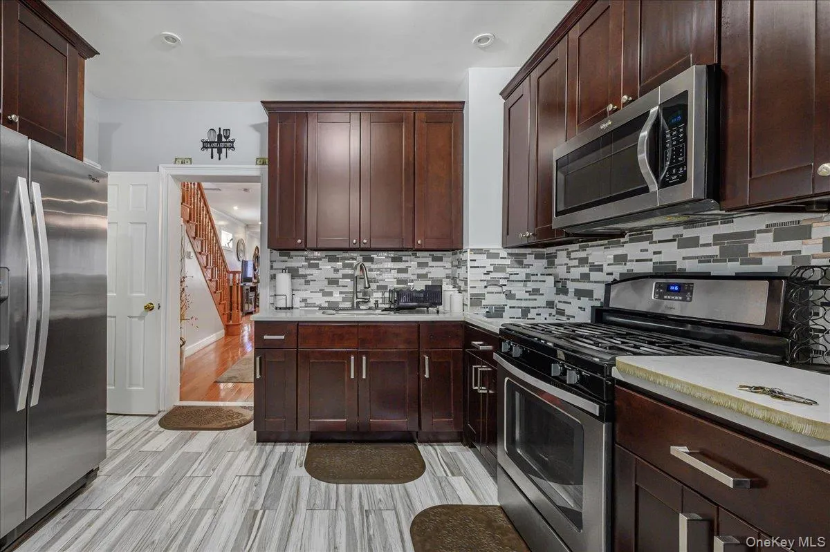 11428 130th Street, New York, NY, 3 Bedrooms Bedrooms, 7 Rooms Rooms,2 BathroomsBathrooms,Residential,For Rent,130th,0,1047606 11428 130th Street, New York, NY, 3 Bedrooms Bedrooms, 7 Rooms Rooms,2 BathroomsBathrooms,Residential,For Rent,130th,0,1047606