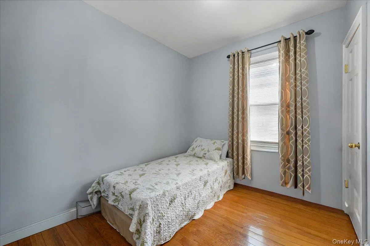 11428 130th Street, New York, NY, 3 Bedrooms Bedrooms, 7 Rooms Rooms,2 BathroomsBathrooms,Residential,For Rent,130th,0,1047606 11428 130th Street, New York, NY, 3 Bedrooms Bedrooms, 7 Rooms Rooms,2 BathroomsBathrooms,Residential,For Rent,130th,0,1047606