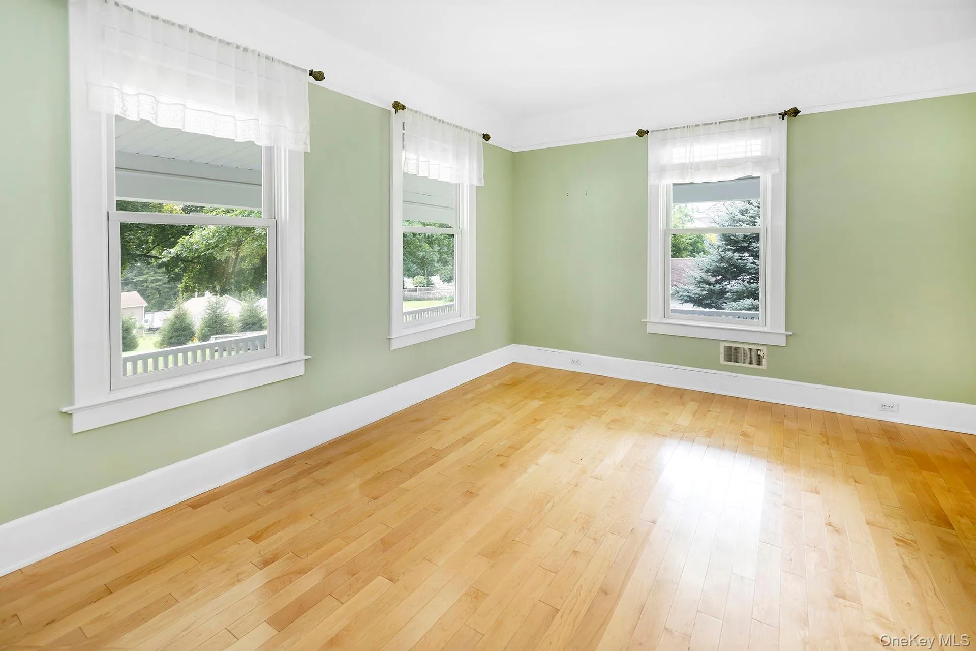3315 Franklin Avenue, Washington, NY, 3 Bedrooms Bedrooms, 8 Rooms Rooms,2 BathroomsBathrooms,Residential,For Rent,Franklin,0,1047613 3315 Franklin Avenue, Washington, NY, 3 Bedrooms Bedrooms, 8 Rooms Rooms,2 BathroomsBathrooms,Residential,For Rent,Franklin,0,1047613