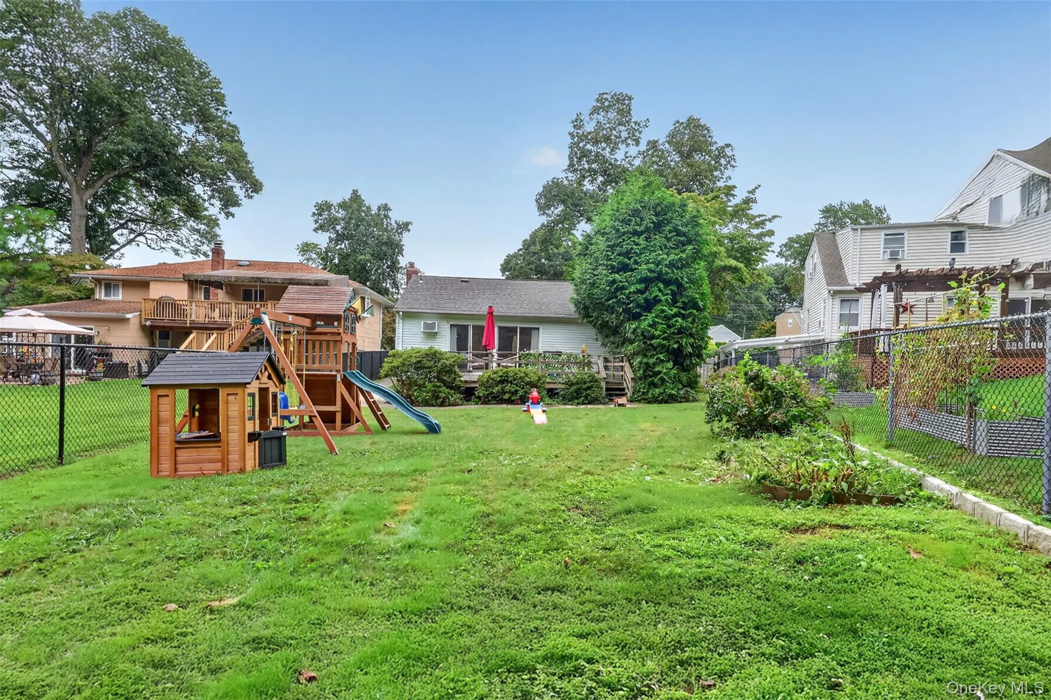 69 Terrace Drive, Huntington, NY, 3 Bedrooms Bedrooms, 5 Rooms Rooms,2 BathroomsBathrooms,Residential,For Rent,Terrace,0,1047619 69 Terrace Drive, Huntington, NY, 3 Bedrooms Bedrooms, 5 Rooms Rooms,2 BathroomsBathrooms,Residential,For Rent,Terrace,0,1047619