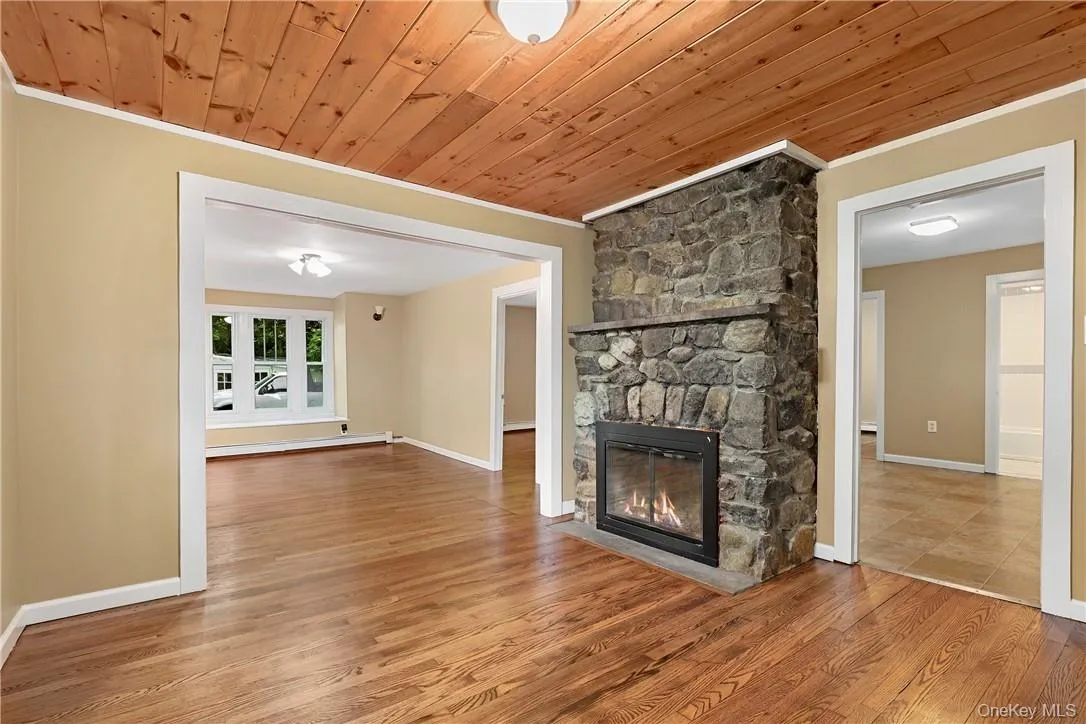 60 Watch Hill Road, Cortlandt, NY, 2 Bedroom Bedrooms, 4 Room Rooms,1 BathroomBathrooms,Residential Lease,For Rent,Watch Hill,0,1047625 60 Watch Hill Road, Cortlandt, NY, 2 Bedroom Bedrooms, 4 Room Rooms,1 BathroomBathrooms,Residential Lease,For Rent,Watch Hill,0,1047625