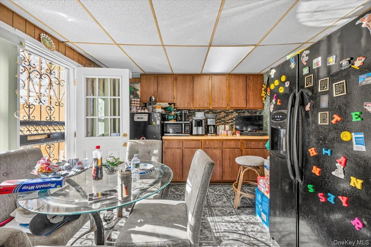 118-29 218th Street, New York, NY, 3 Bedrooms Bedrooms, 7 Rooms Rooms,2 BathroomsBathrooms,Residential,For Rent,218th,0,1047626 118-29 218th Street, New York, NY, 3 Bedrooms Bedrooms, 7 Rooms Rooms,2 BathroomsBathrooms,Residential,For Rent,218th,0,1047626