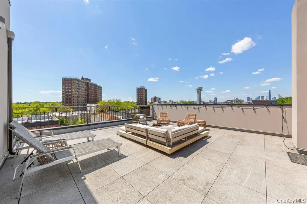 311 Hart Street, New York, NY, 1 Bedroom Bedrooms, 4 Rooms Rooms,1 BathroomBathrooms,Residential,For Rent,Hart,0,1047627 311 Hart Street, New York, NY, 1 Bedroom Bedrooms, 4 Rooms Rooms,1 BathroomBathrooms,Residential,For Rent,Hart,0,1047627