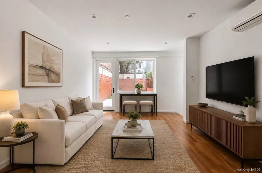 311 Hart Street, New York, NY, 1 Bedroom Bedrooms, 4 Rooms Rooms,1 BathroomBathrooms,Residential,For Rent,Hart,0,1047627 311 Hart Street, New York, NY, 1 Bedroom Bedrooms, 4 Rooms Rooms,1 BathroomBathrooms,Residential,For Rent,Hart,0,1047627