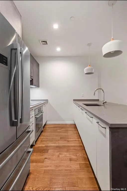 311 Hart Street, New York, NY, 1 Bedroom Bedrooms, 4 Rooms Rooms,1 BathroomBathrooms,Residential,For Rent,Hart,0,1047627 311 Hart Street, New York, NY, 1 Bedroom Bedrooms, 4 Rooms Rooms,1 BathroomBathrooms,Residential,For Rent,Hart,0,1047627