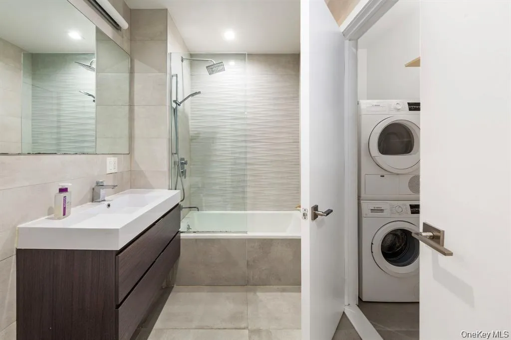 311 Hart Street, New York, NY, 1 Bedroom Bedrooms, 4 Rooms Rooms,1 BathroomBathrooms,Residential,For Rent,Hart,0,1047627 311 Hart Street, New York, NY, 1 Bedroom Bedrooms, 4 Rooms Rooms,1 BathroomBathrooms,Residential,For Rent,Hart,0,1047627