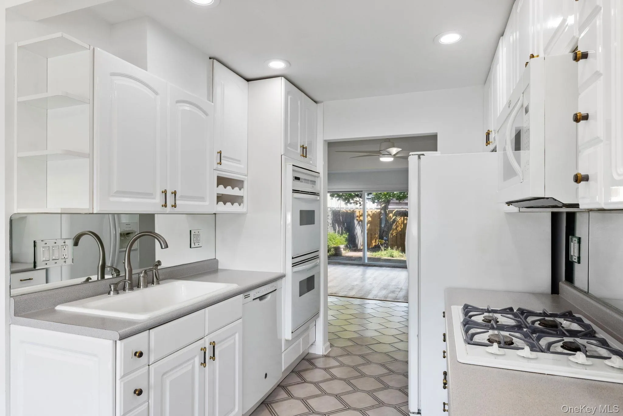 72 Kennedy Drive, Haverstraw, NY, 3 Bedrooms Bedrooms, 8 Rooms Rooms,1 BathroomBathrooms,Residential,For Rent,Kennedy,0,1047630 72 Kennedy Drive, Haverstraw, NY, 3 Bedrooms Bedrooms, 8 Rooms Rooms,1 BathroomBathrooms,Residential,For Rent,Kennedy,0,1047630