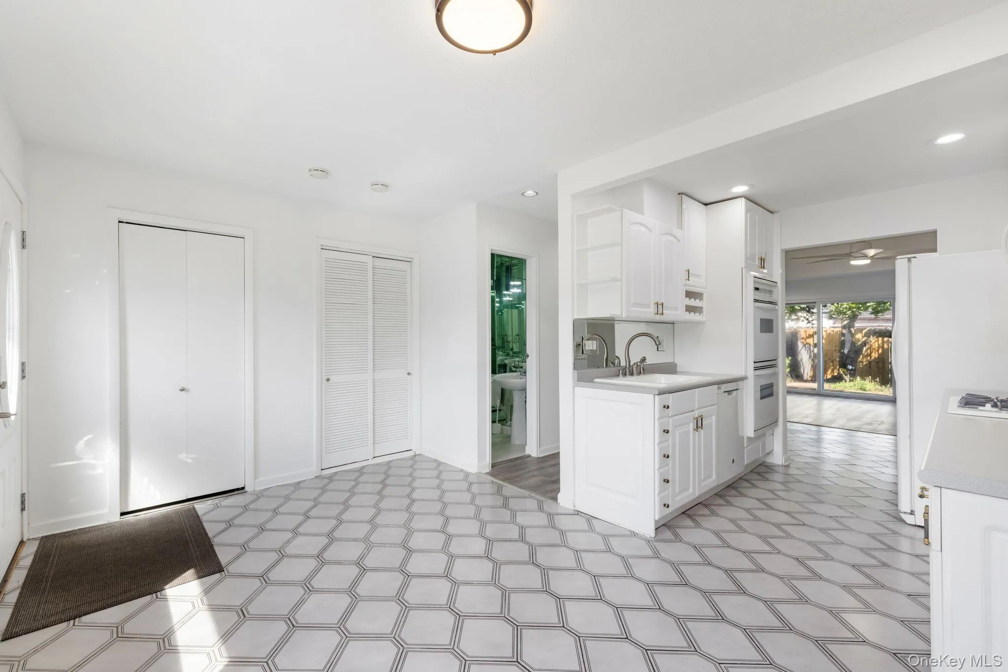72 Kennedy Drive, Haverstraw, NY, 3 Bedrooms Bedrooms, 8 Rooms Rooms,1 BathroomBathrooms,Residential,For Rent,Kennedy,0,1047630 72 Kennedy Drive, Haverstraw, NY, 3 Bedrooms Bedrooms, 8 Rooms Rooms,1 BathroomBathrooms,Residential,For Rent,Kennedy,0,1047630