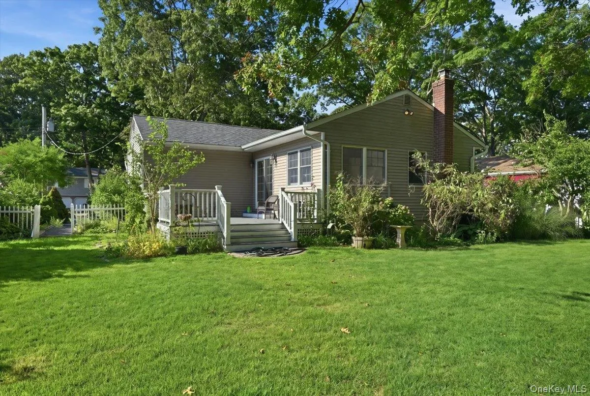 25 Oakdale Street, Islip, NY, 2 Bedrooms Bedrooms, 5 Rooms Rooms,1 BathroomBathrooms,Residential,For Rent,Oakdale,0,1047632 25 Oakdale Street, Islip, NY, 2 Bedrooms Bedrooms, 5 Rooms Rooms,1 BathroomBathrooms,Residential,For Rent,Oakdale,0,1047632